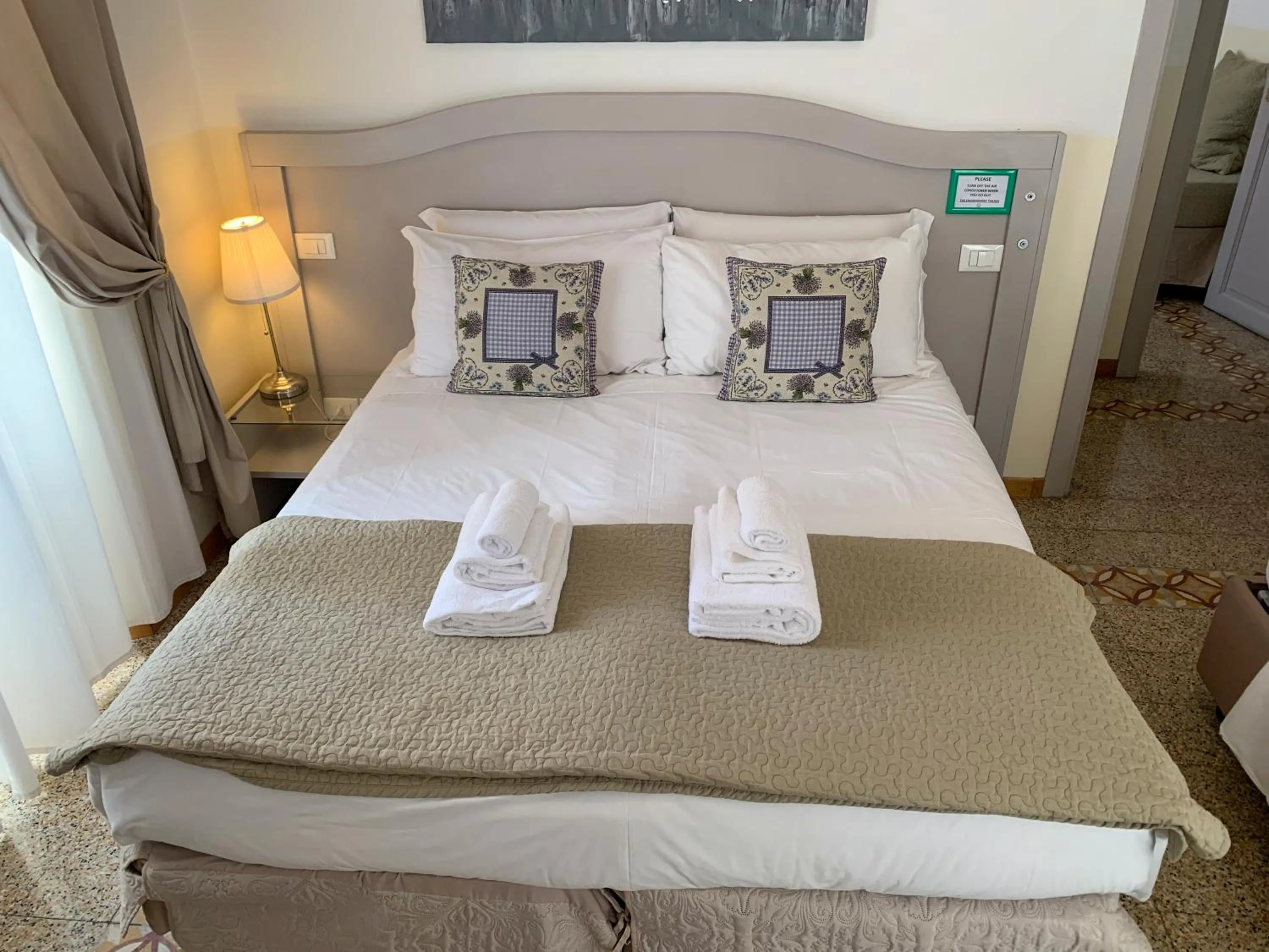 Bedroom, Bed in Biancorèroma B&B