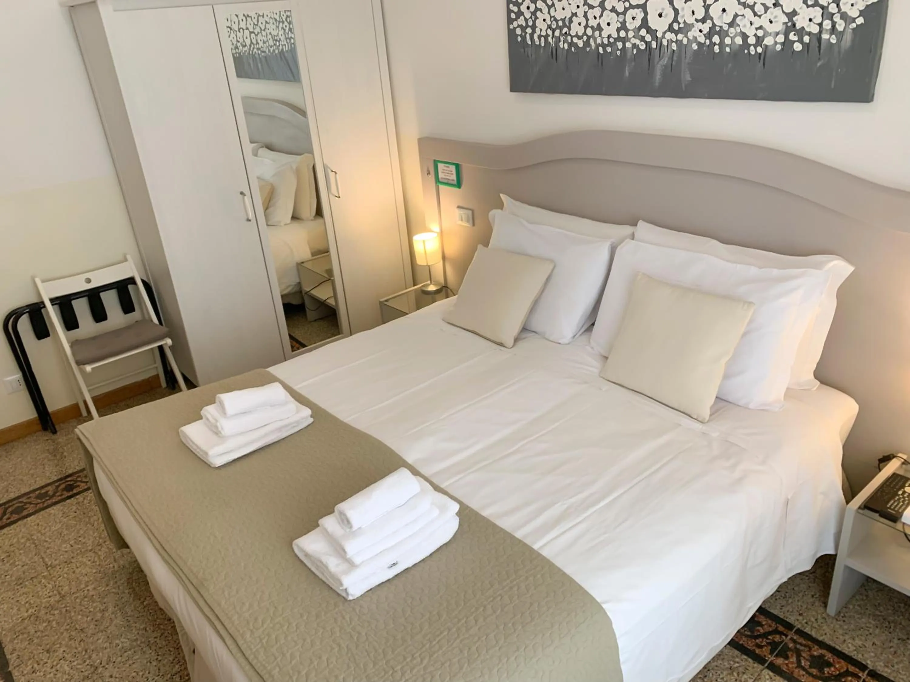 Bedroom, Bed in Biancorèroma B&B