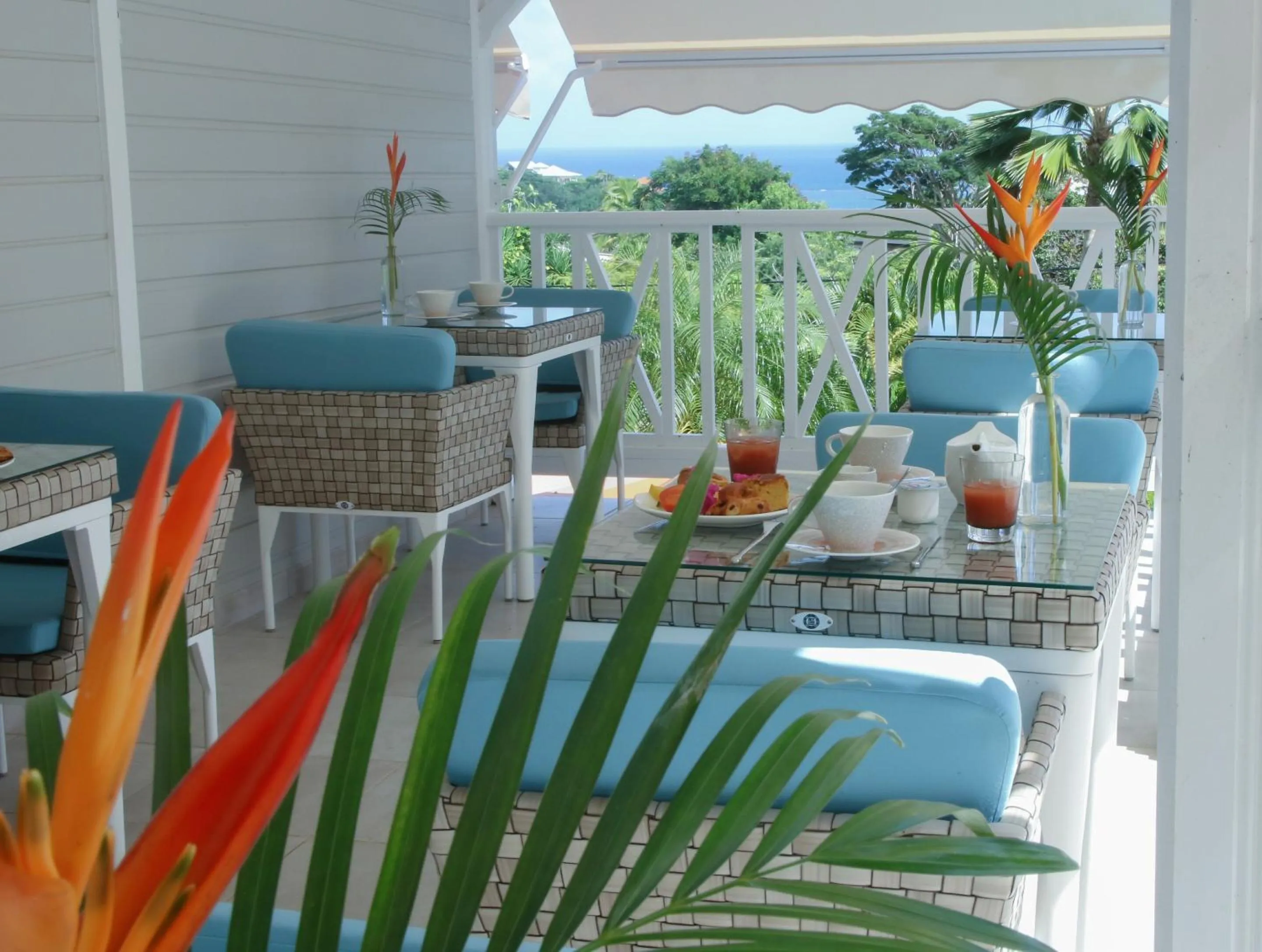 Dining area in LES HAUTS DU CAP