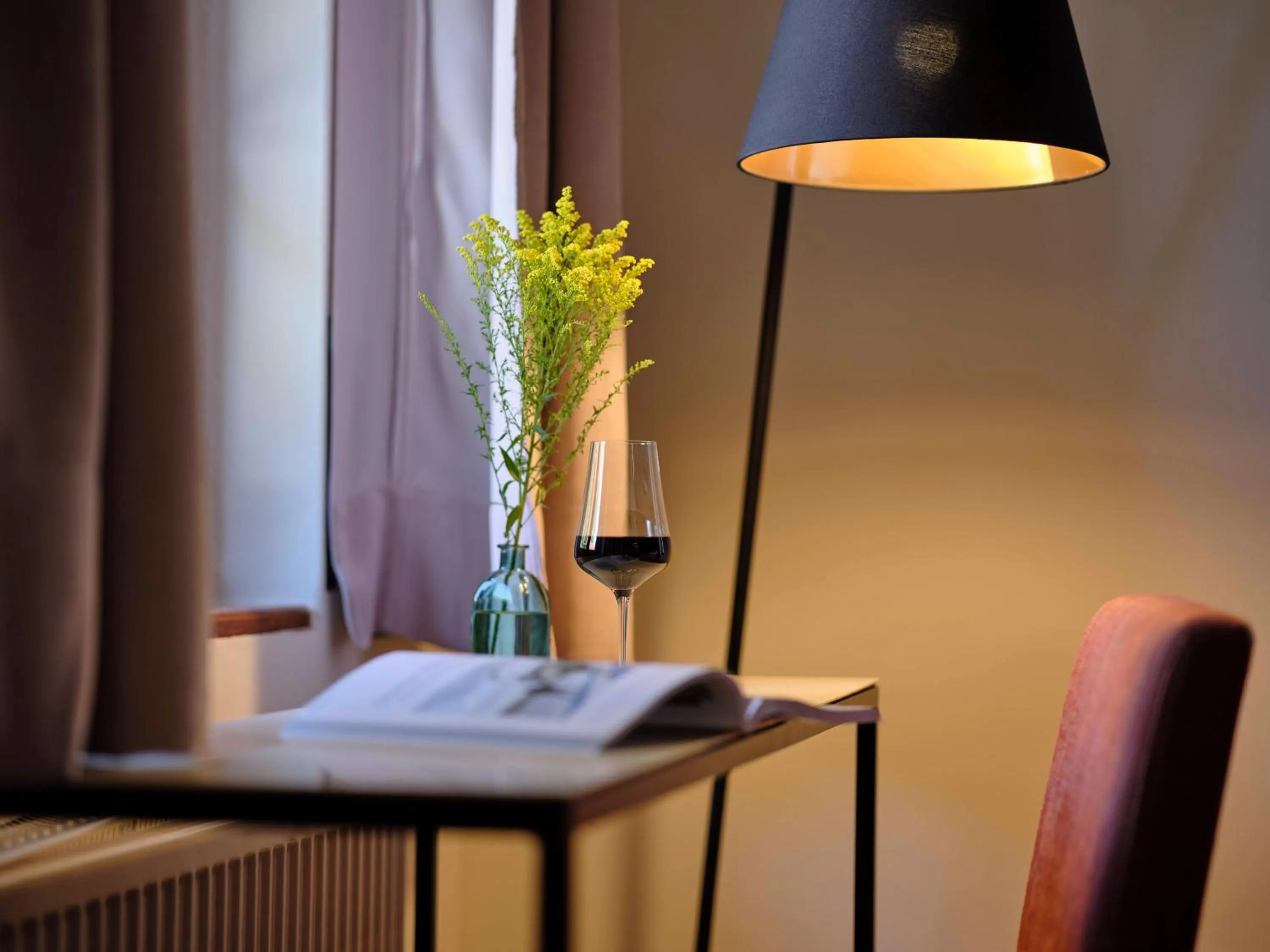 Seating area in Classik Hotel Martinshof, Messe München