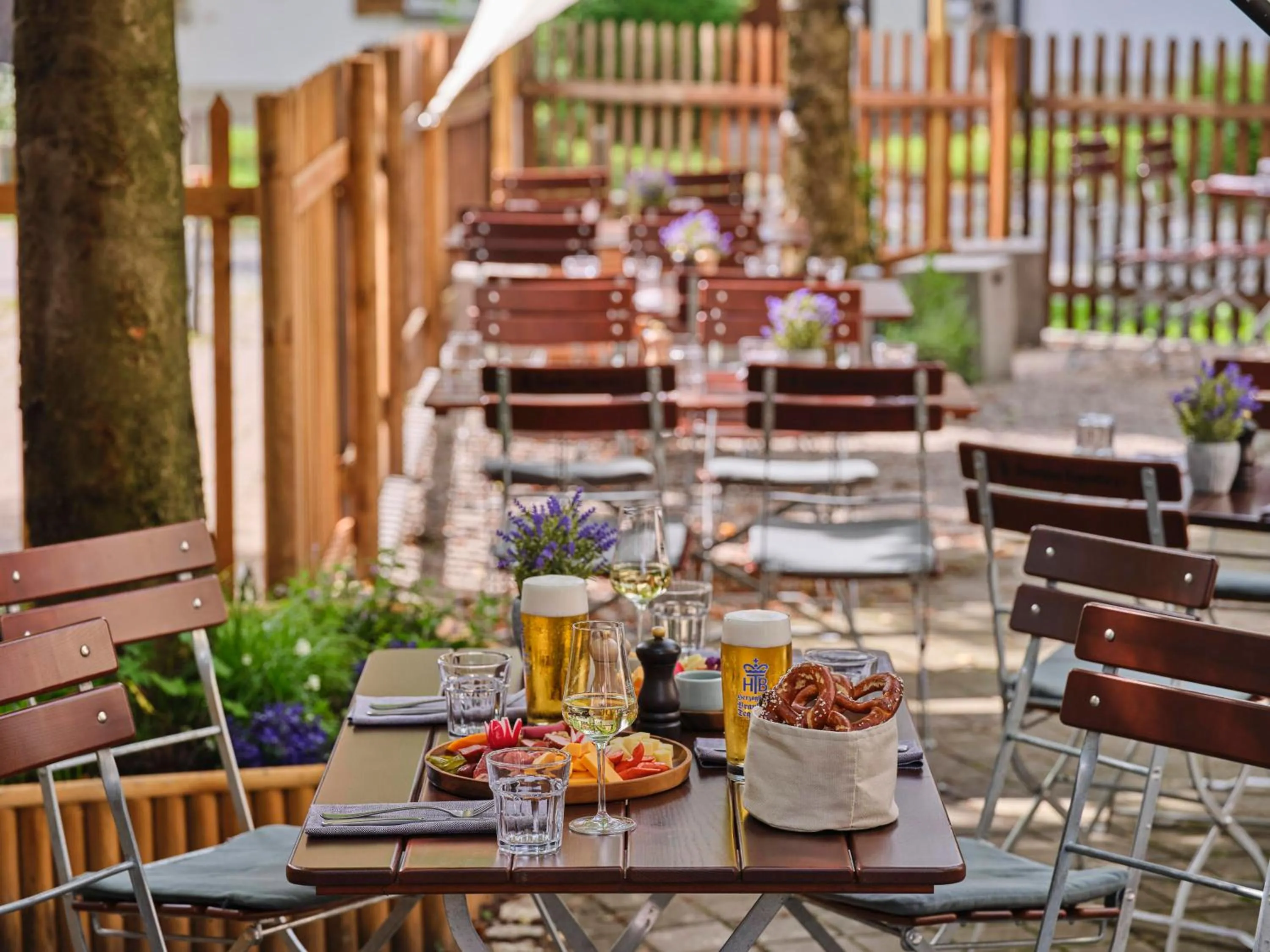 Garden in Classik Hotel Martinshof, Messe München