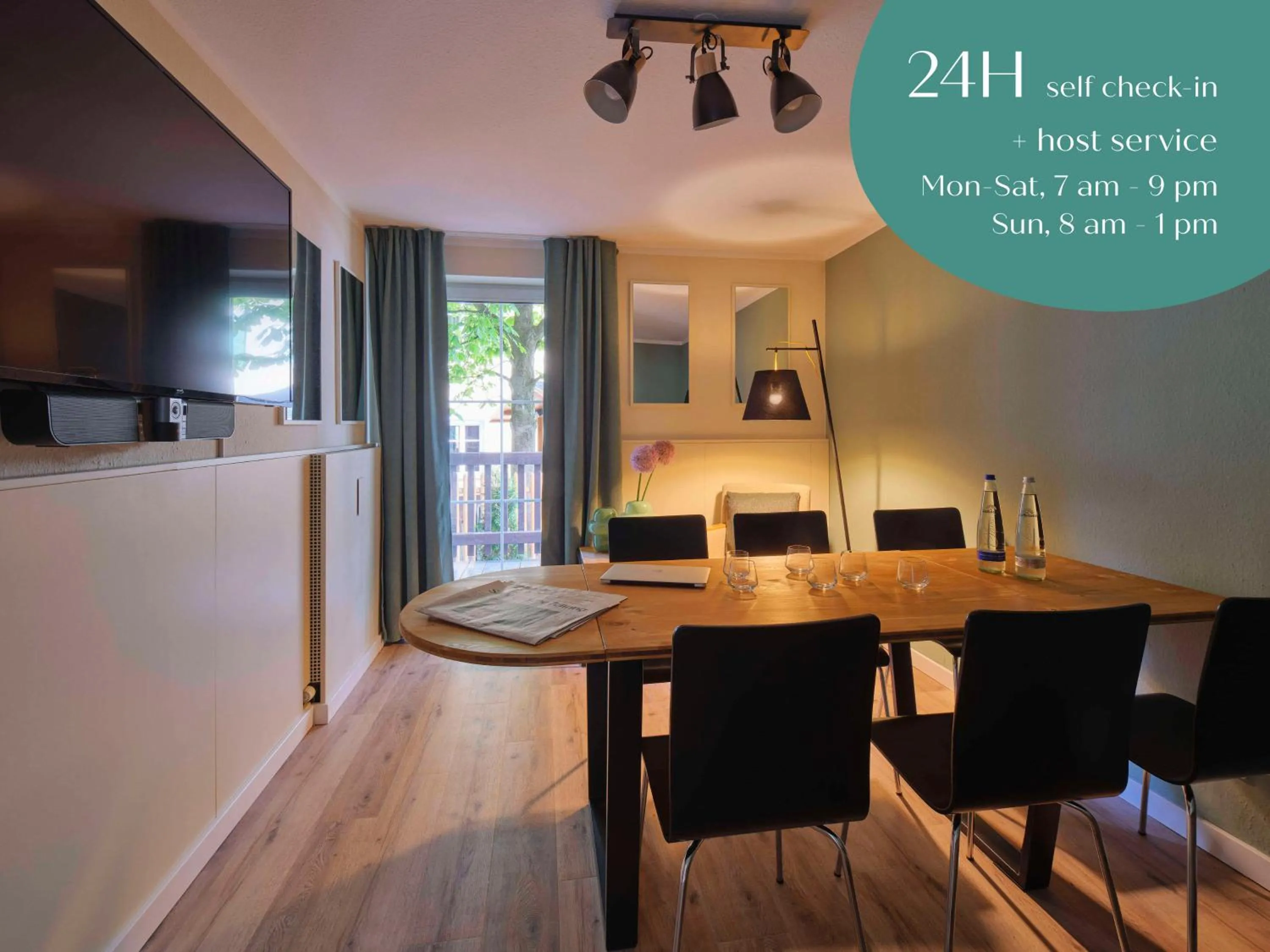 Communal lounge/ TV room in Classik Hotel Martinshof, Messe München