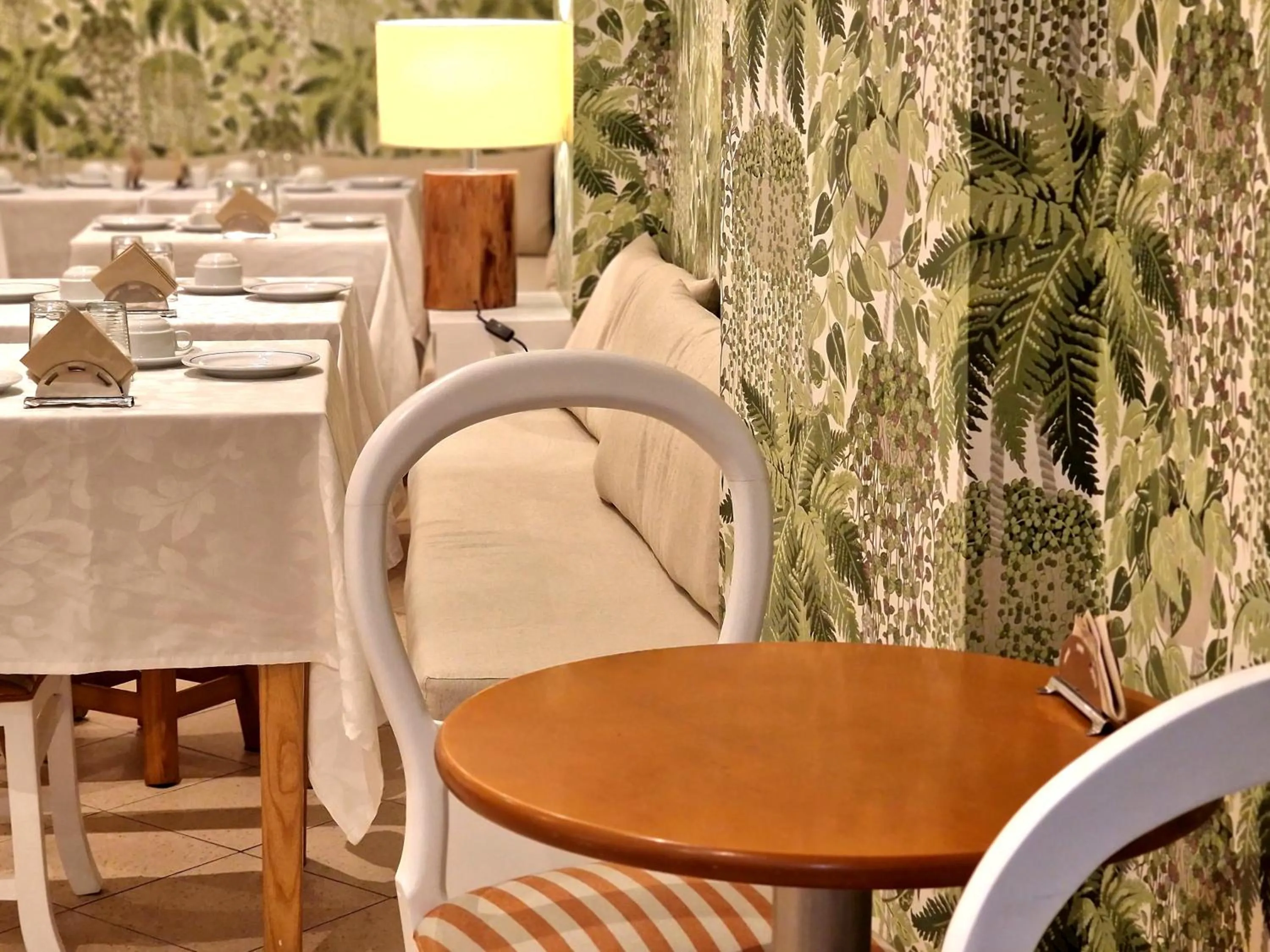 Restaurant/places to eat in ASPA Studios - Urban Conscious Living