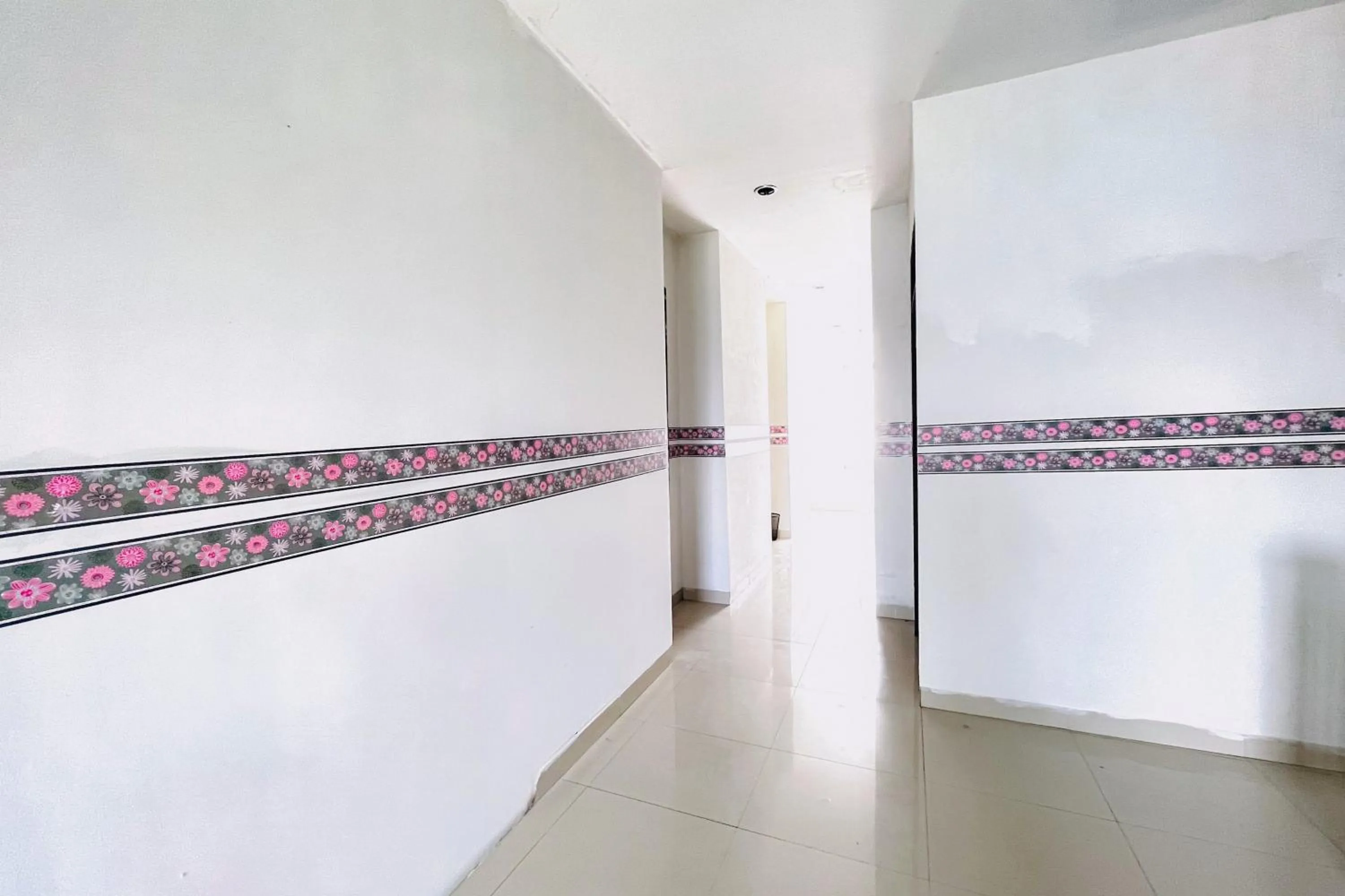 Property building in RedDoorz at STM Suite Medan Amplas