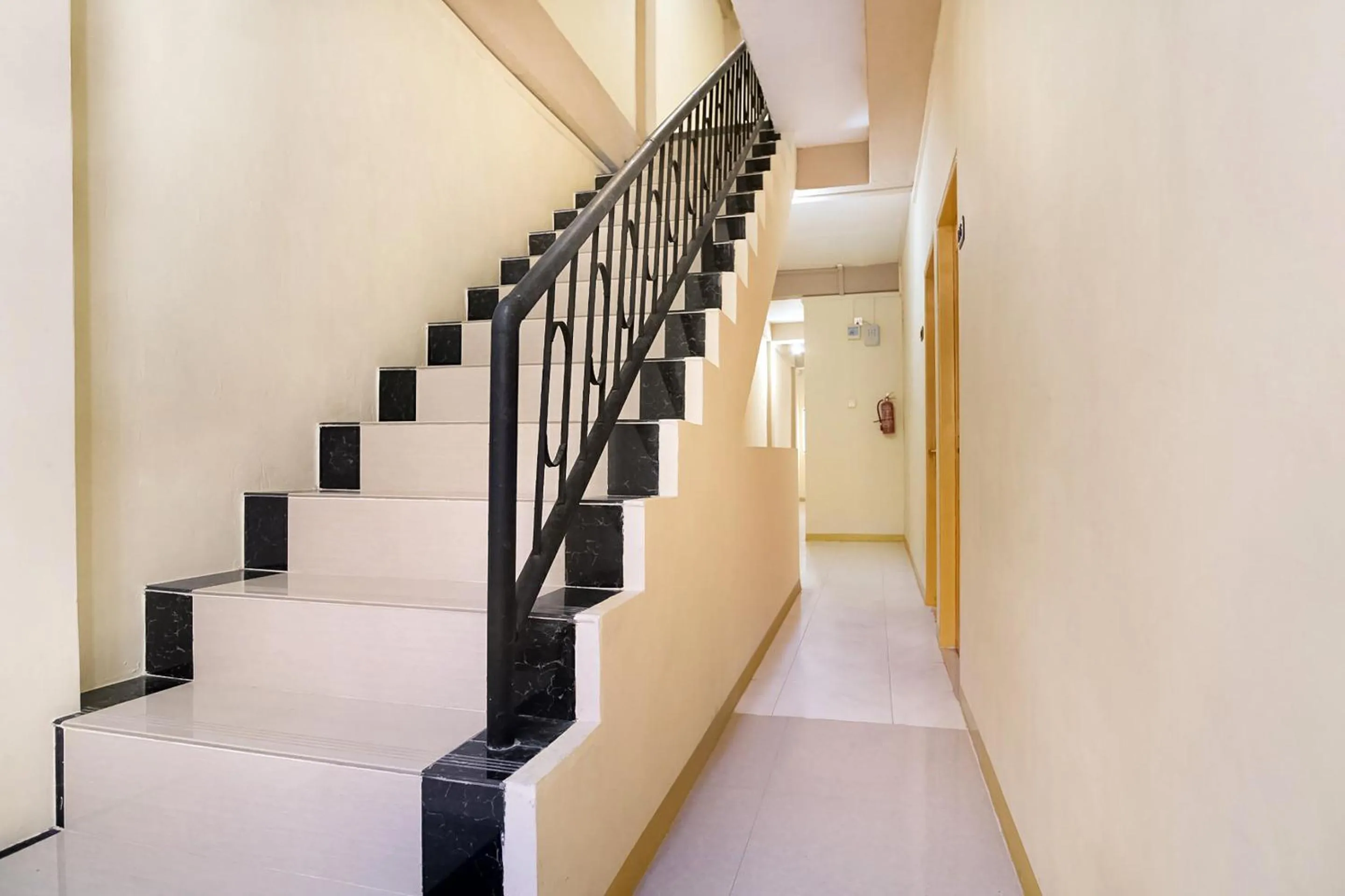 Lobby or reception in OYO 3212 Coffee Jodoh Homestay