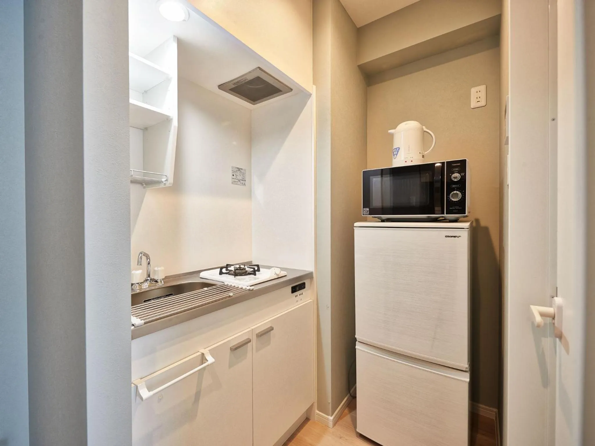 Kitchen or kitchenette, Kitchen/Kitchenette in Tenpoint Hotel OKOU
