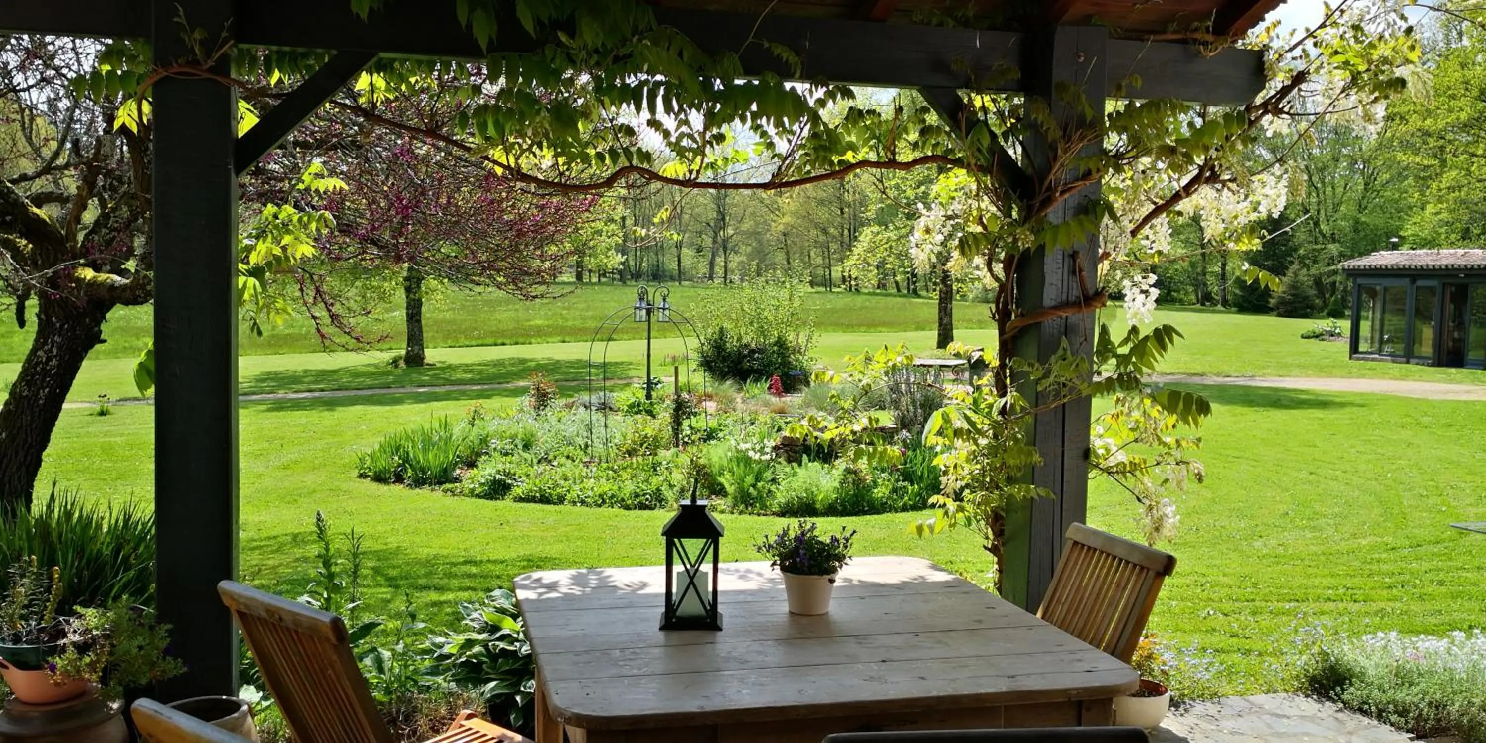 Patio in Bienvenue au Mas