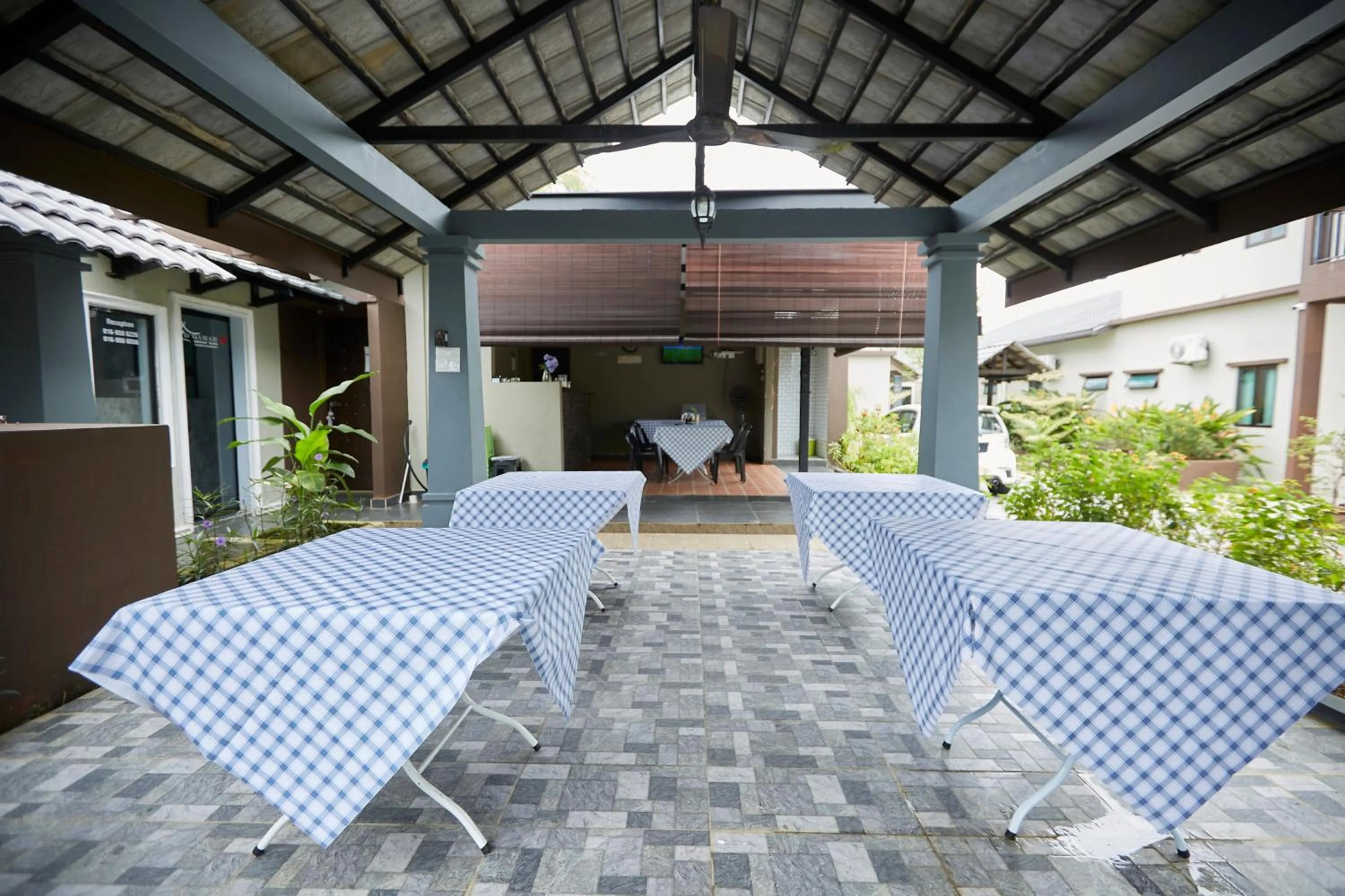 Seating area in D' Qamar Guesthouse