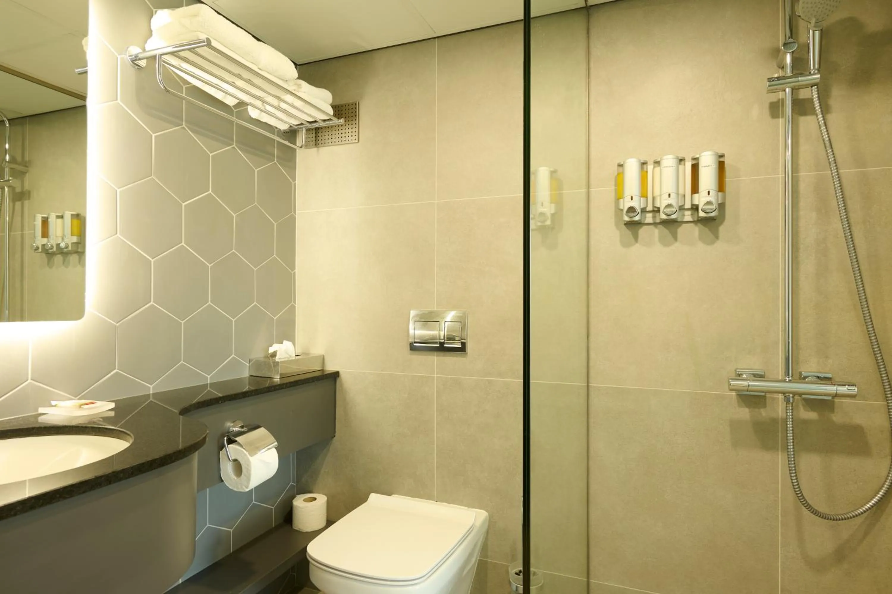 Shower in Torarica Resort