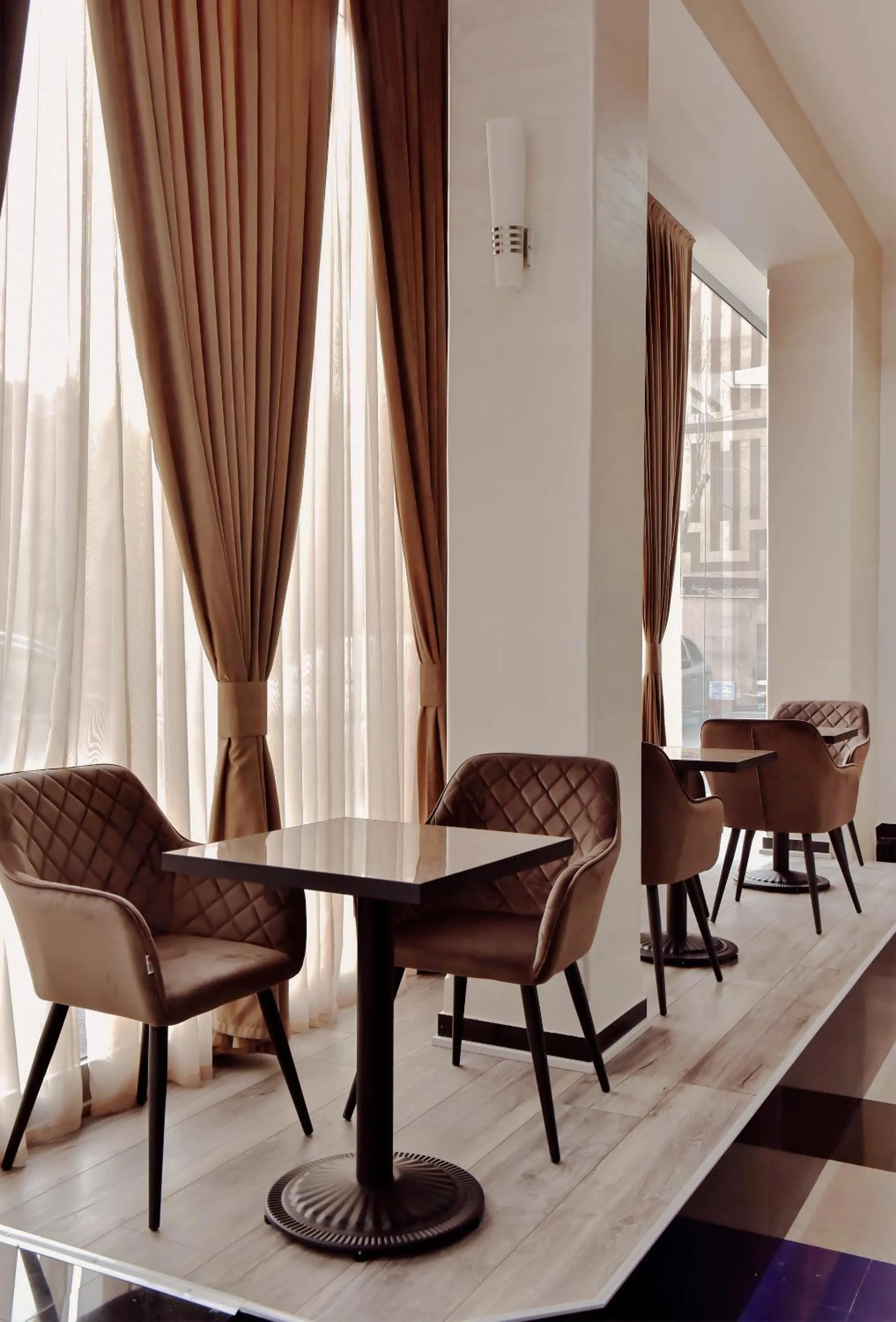 Restaurant/places to eat in Good Hotel Yerevan