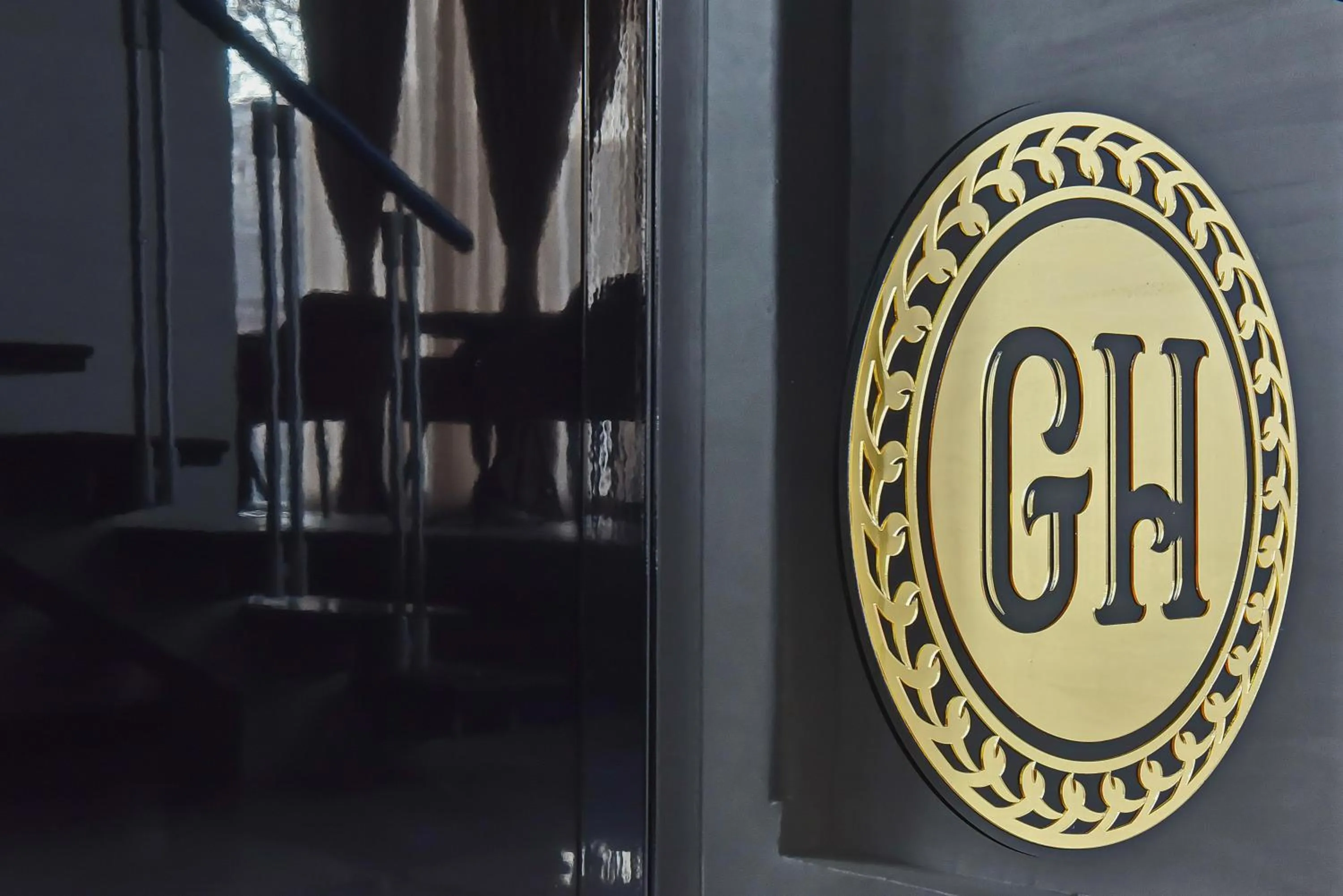 Logo/Certificate/Sign in Good Hotel Yerevan