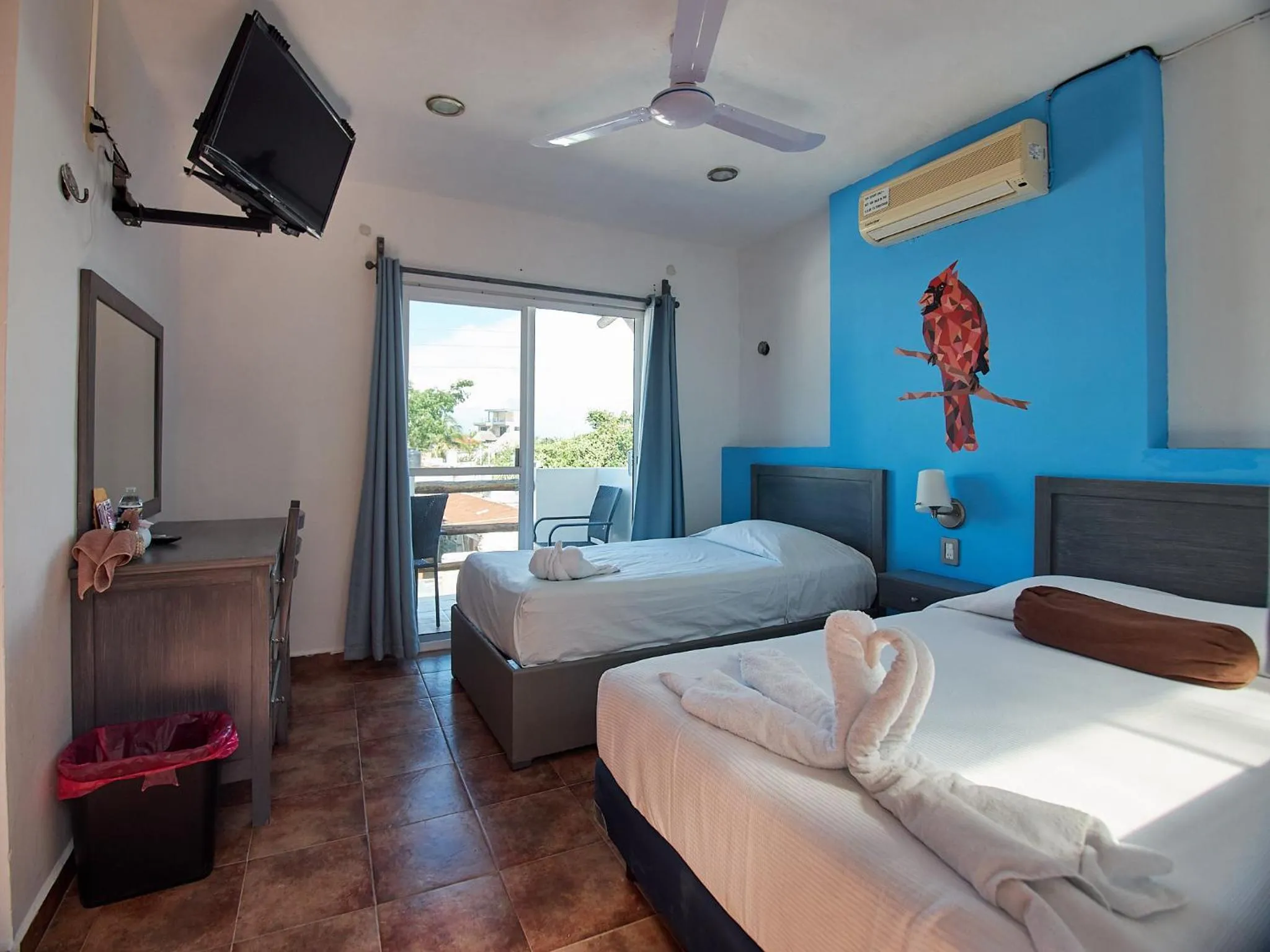 Balcony/Terrace, Bed in Hotel Tabasco Rio