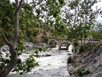 Area and facilities in The Gateway Restaurant & Lodge