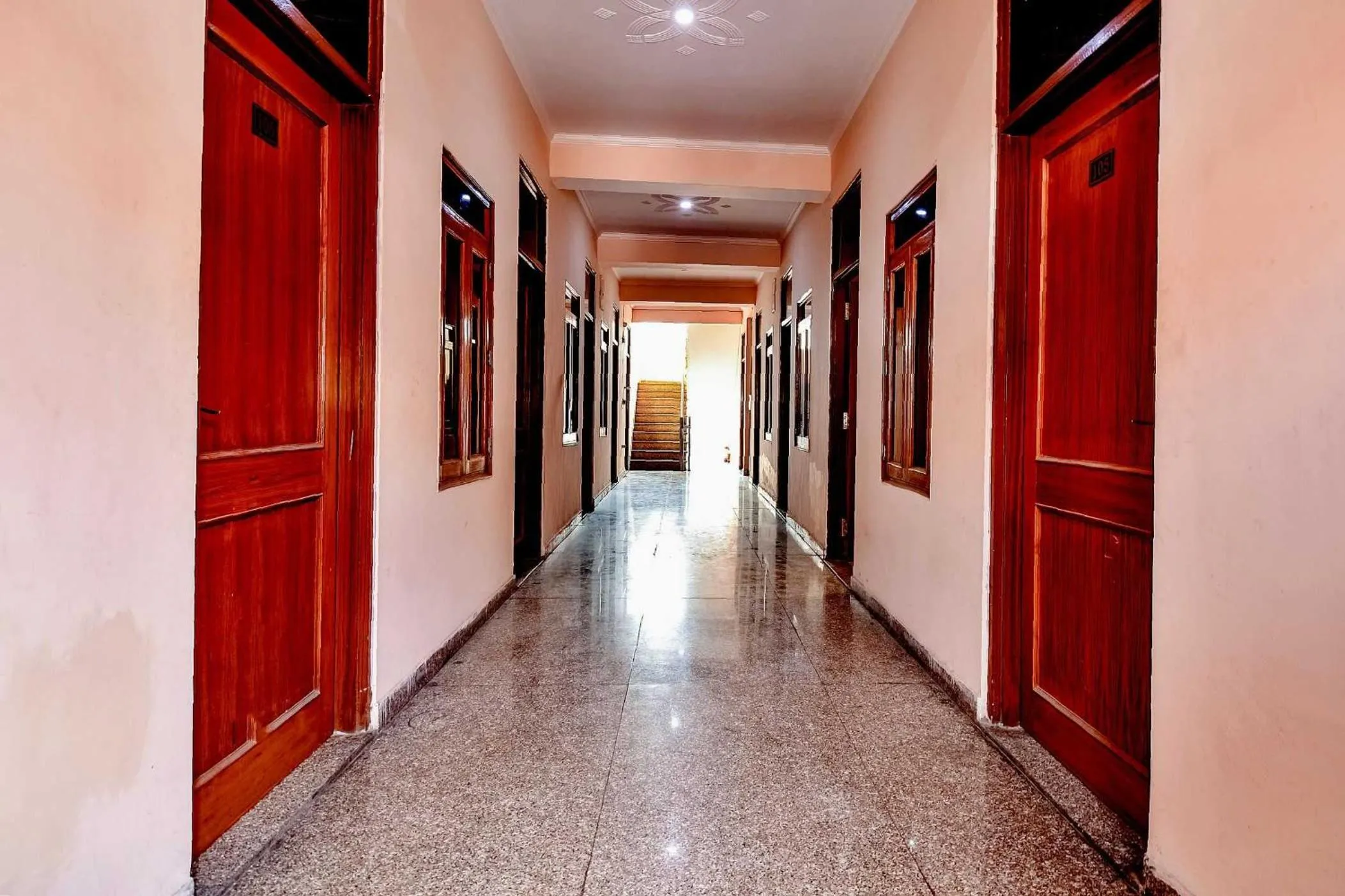 Lobby or reception in Hotel O Shri Ganesham