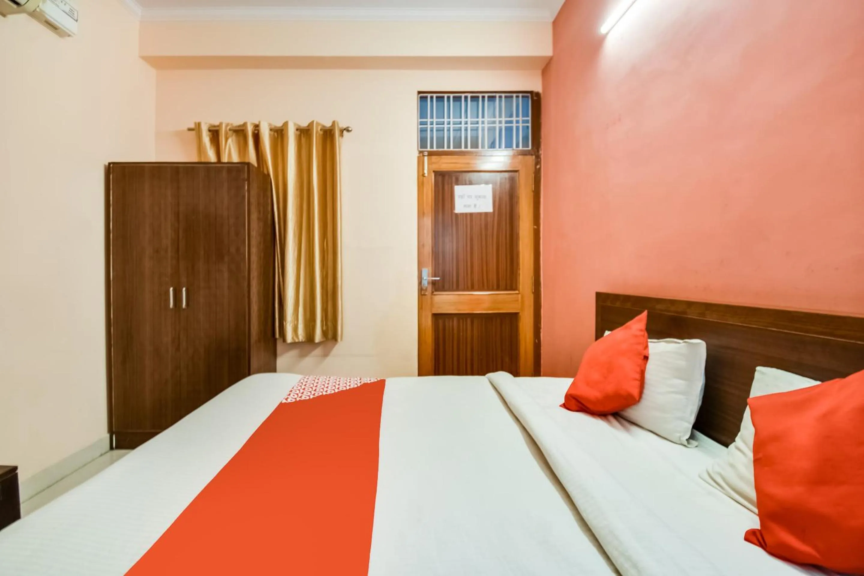 Bedroom, Bed in Hotel O Shri Ganesham