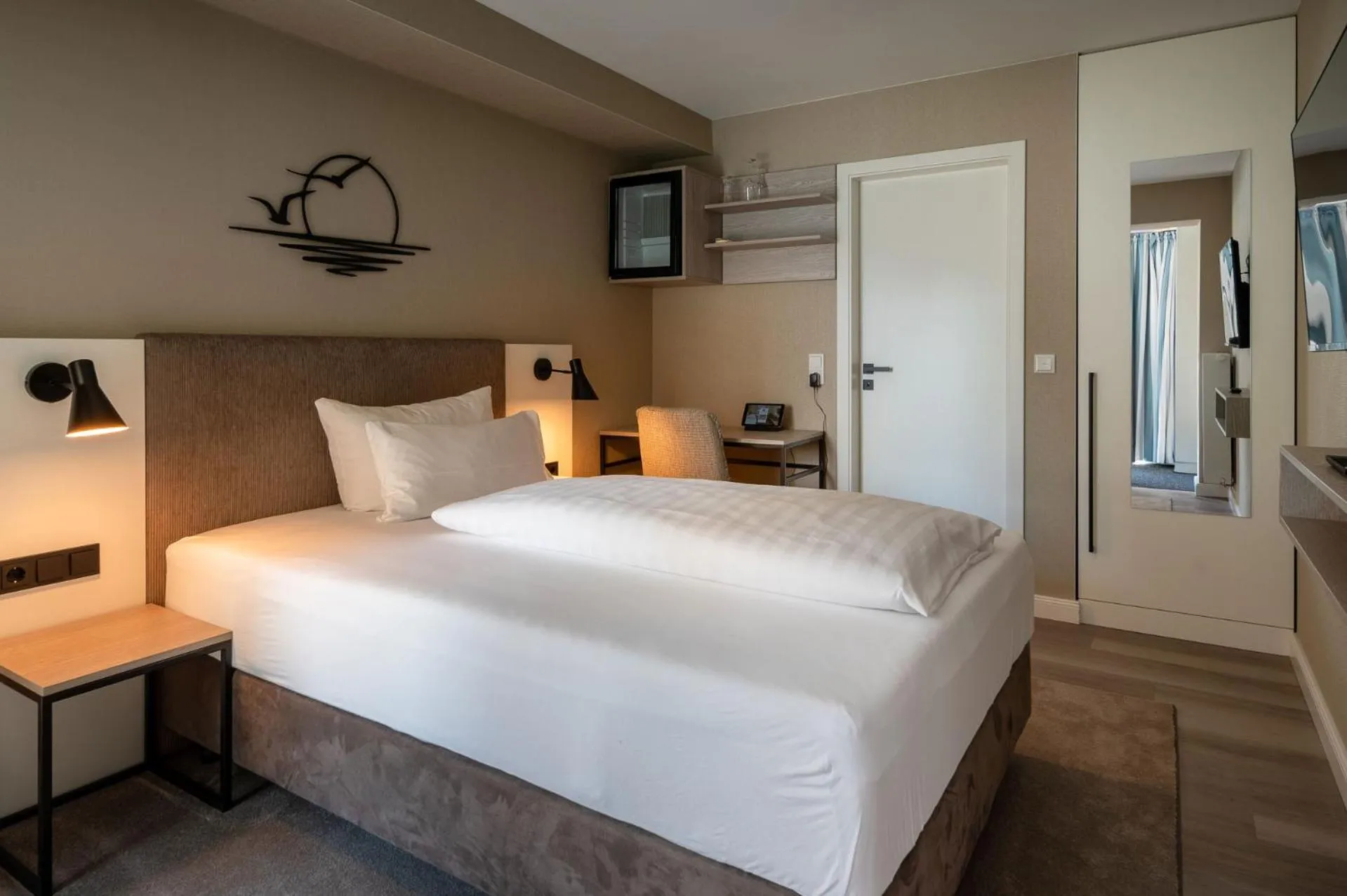 Bedroom, Bed in Hotel am Schlosspark garni