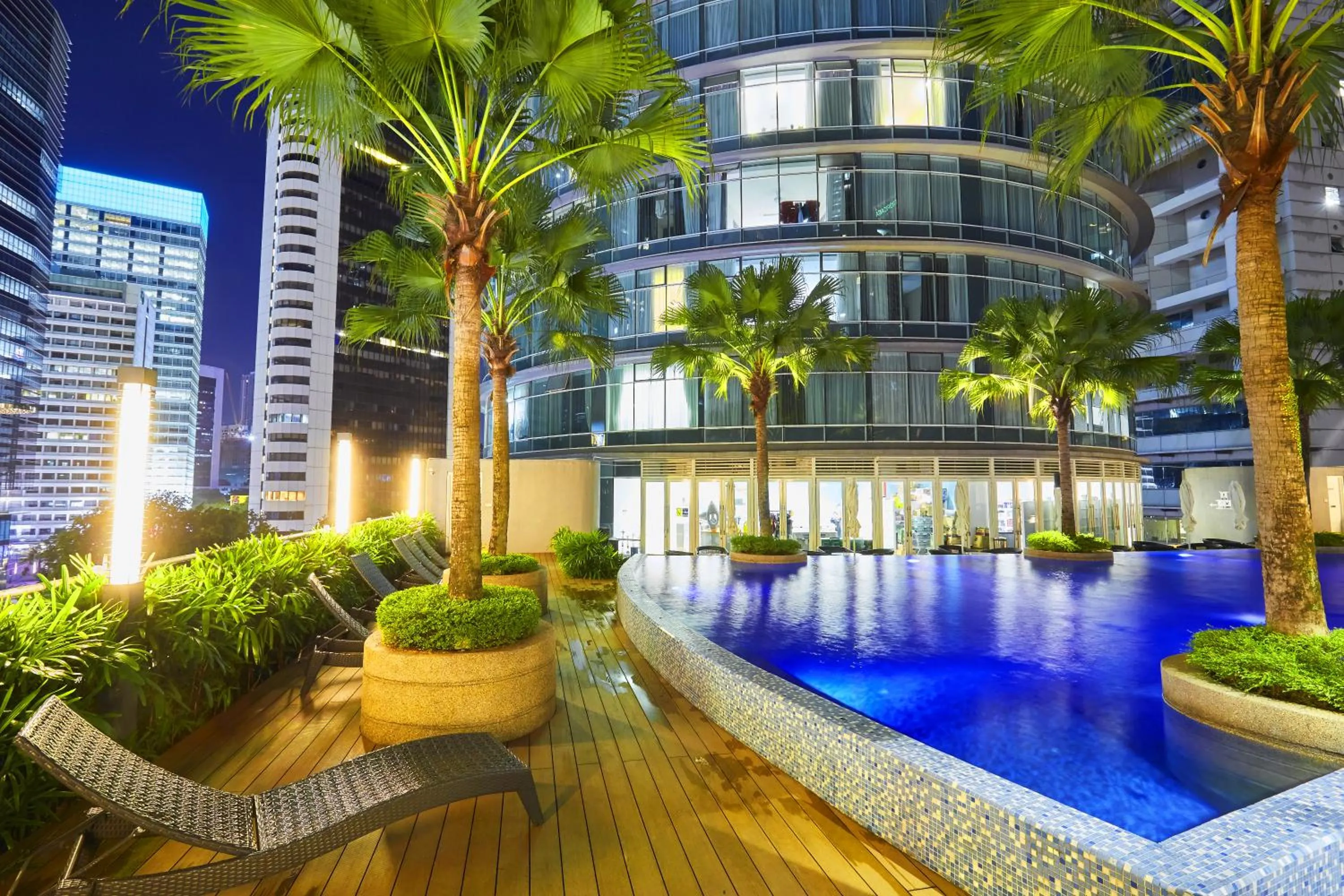 Swimming pool in Luxe Suites at Vortex KLCC
