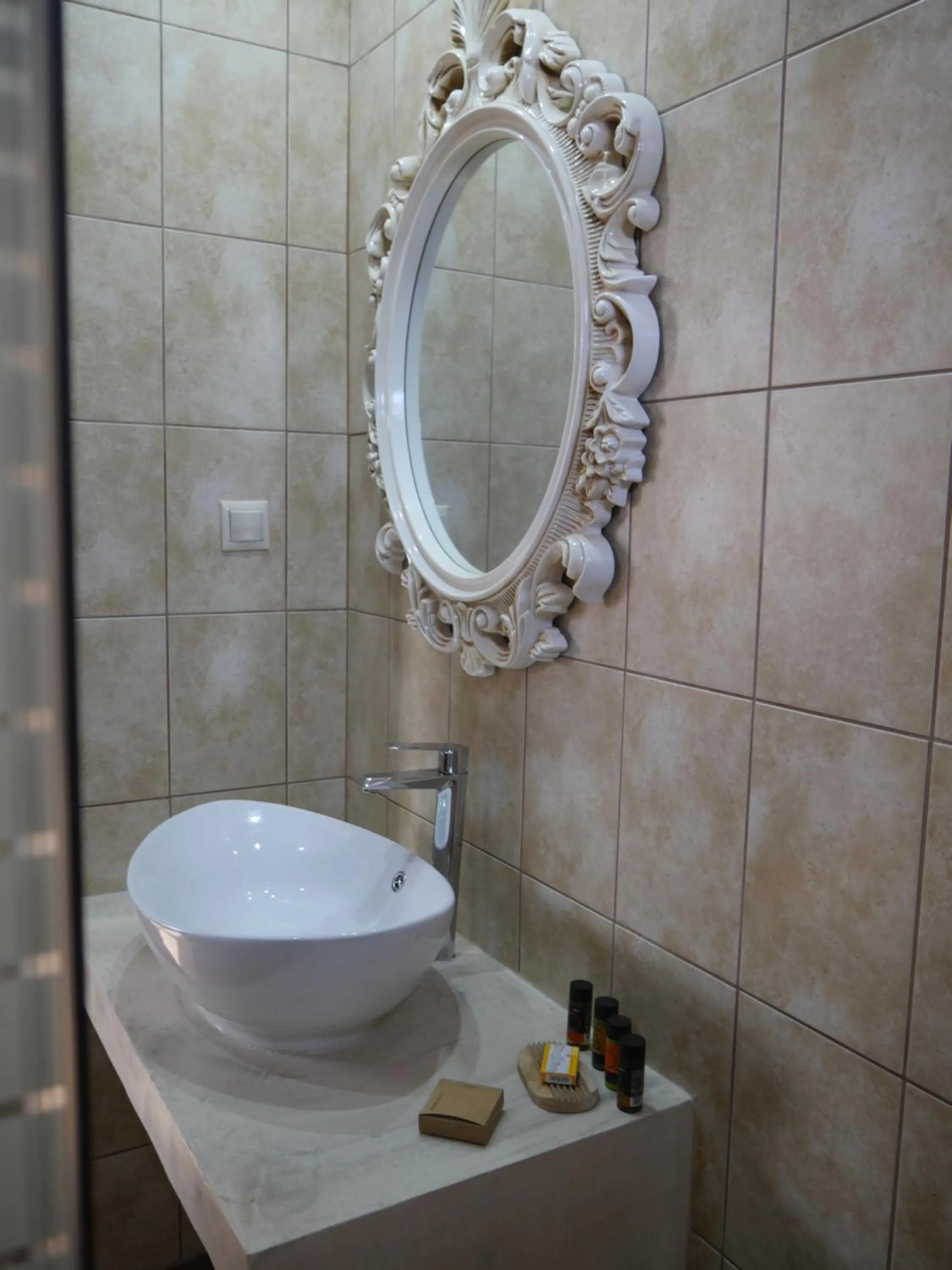 Bathroom in Old Town Suites