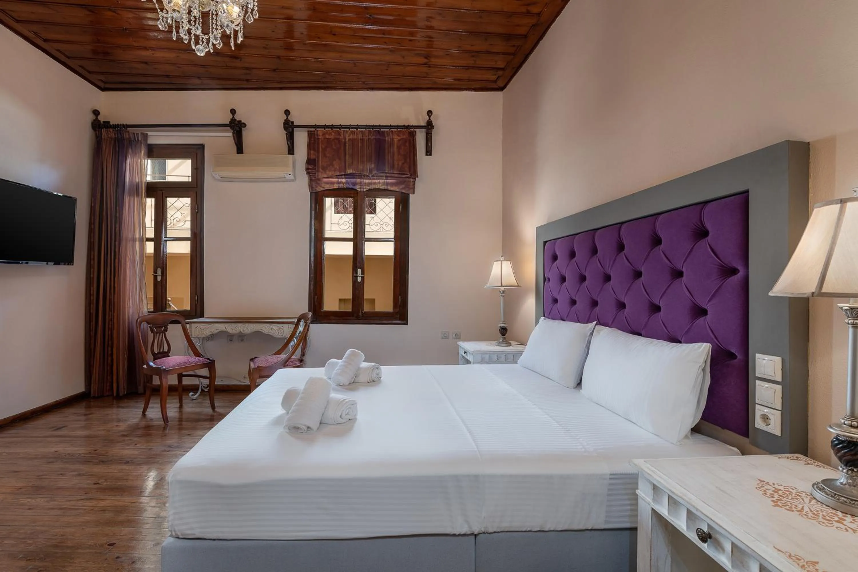 Bed in Old Town Suites