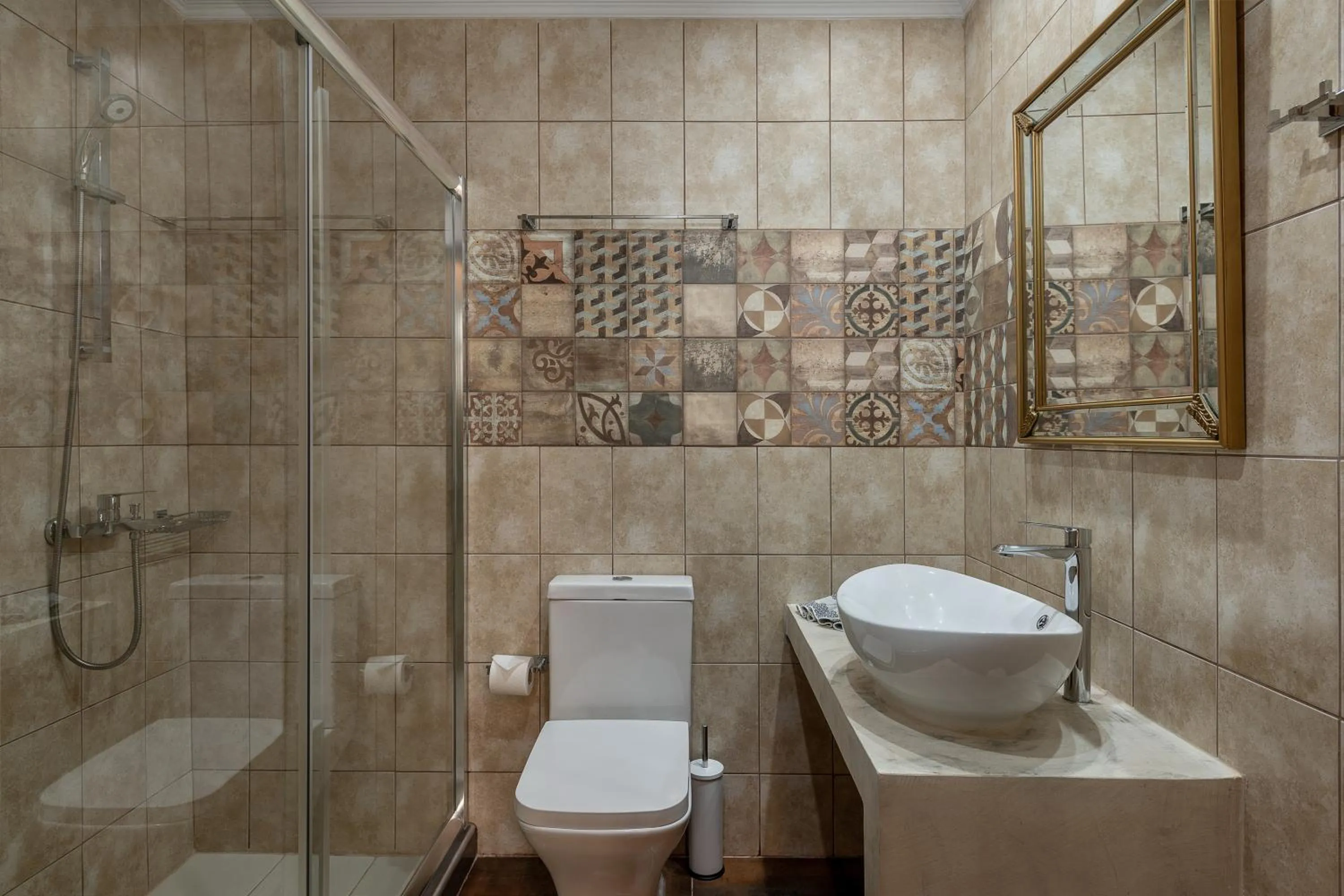 Bathroom in Old Town Suites