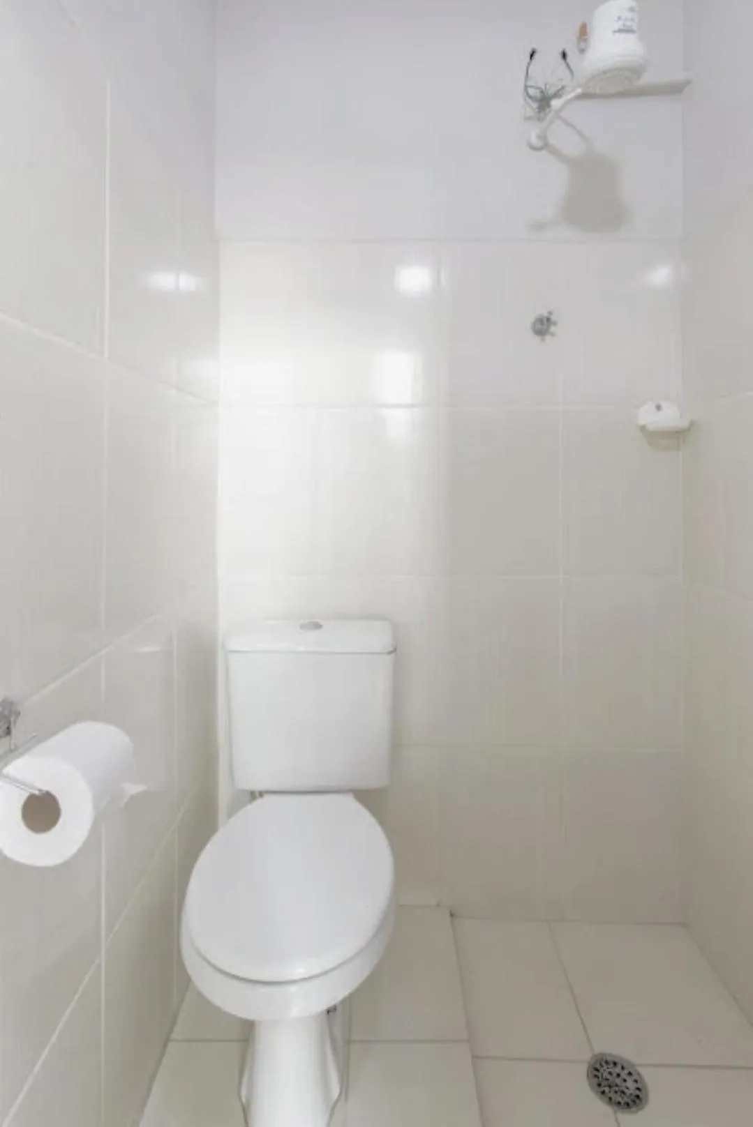 Bathroom in Hotel Columbia Botucatu Ltda