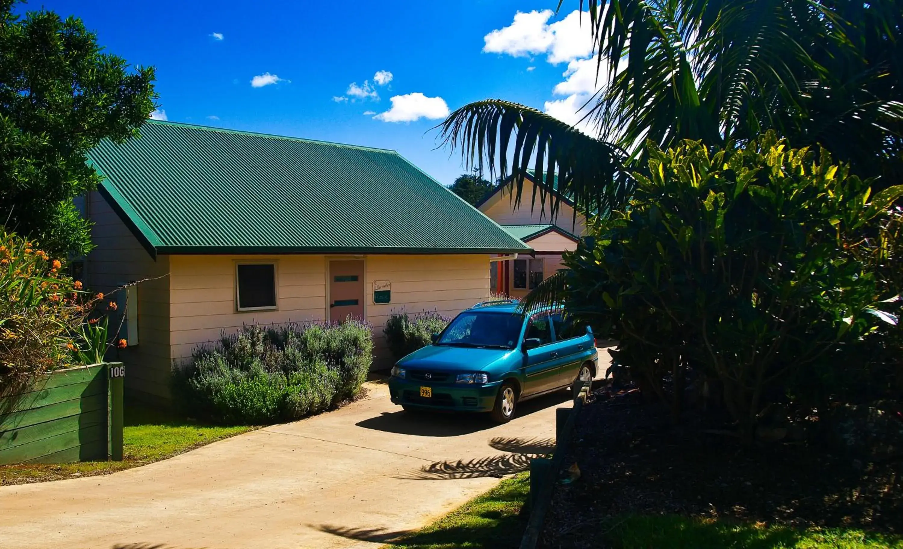 Superior Double or Twin Room with Garden View in Poinciana Cottages Superior Double or Twin Room with Garden View in Poinciana Cottages