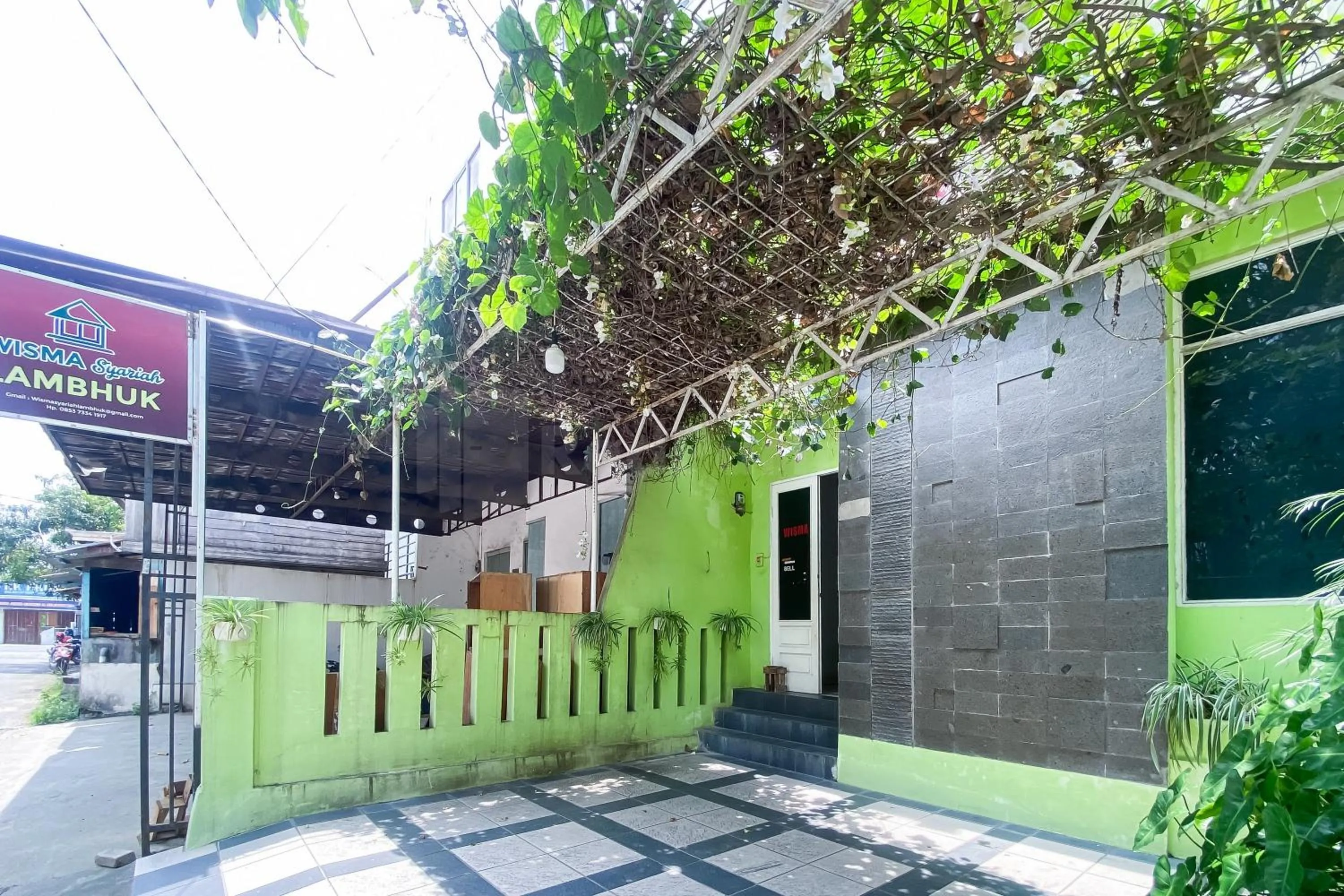 Property building in Wisma Syariah Lambhuk Banda Aceh RedPartner