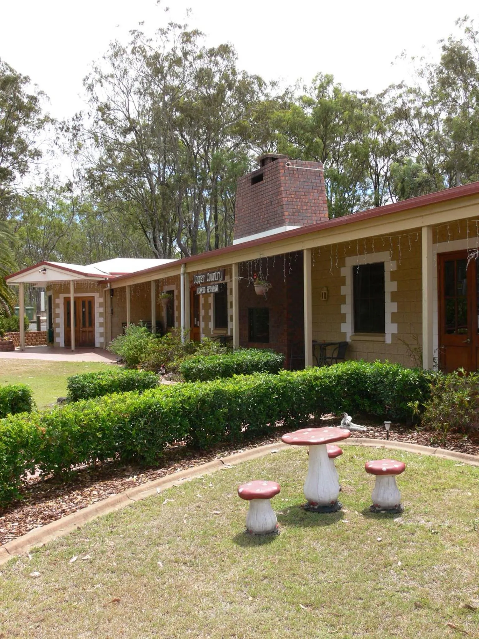 Garden in Copper Country Motor Inn