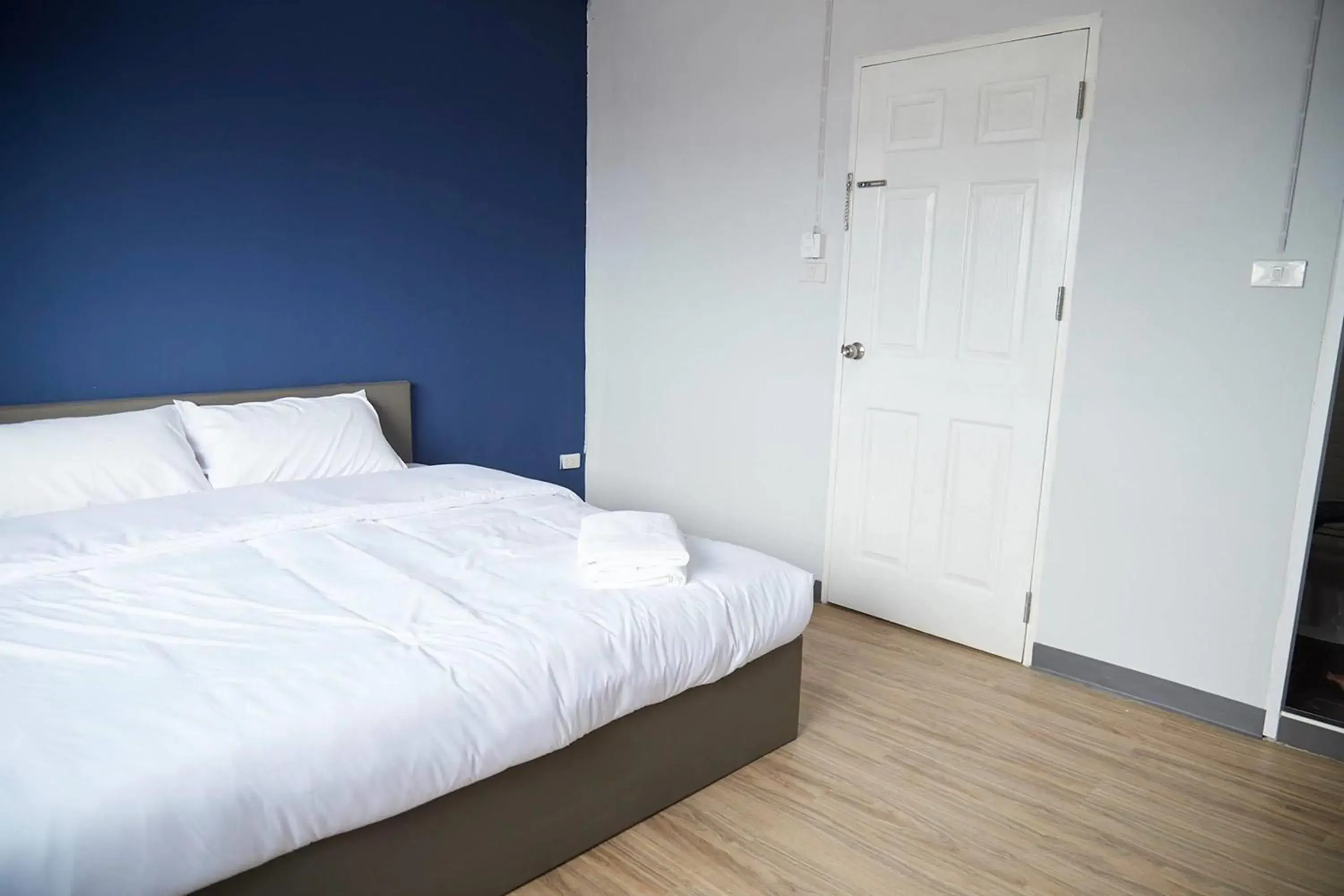 Standard King Room in Blue26 Standard King Room in Blue26