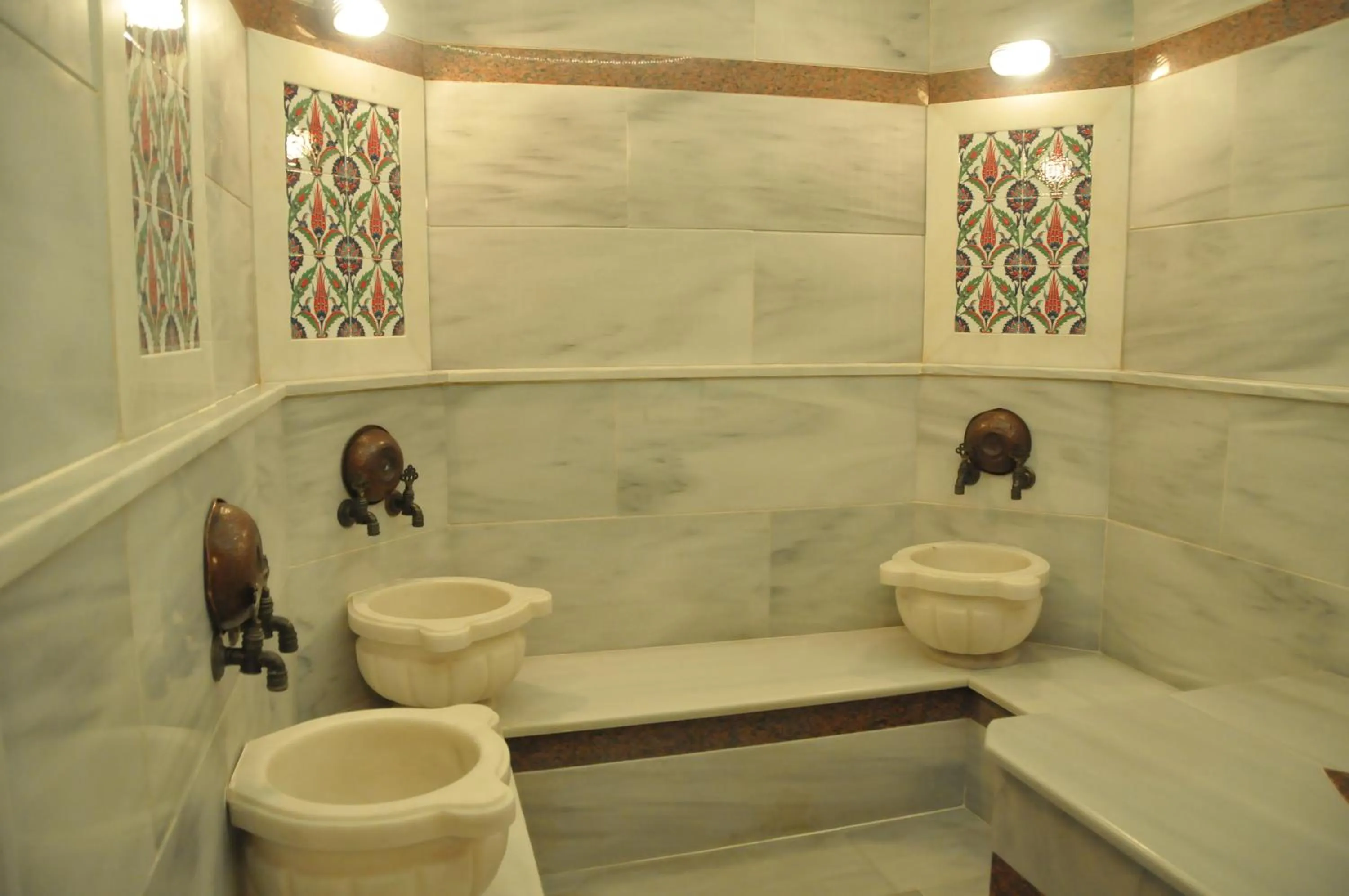 Steam room in Grand Star Hotel Premium