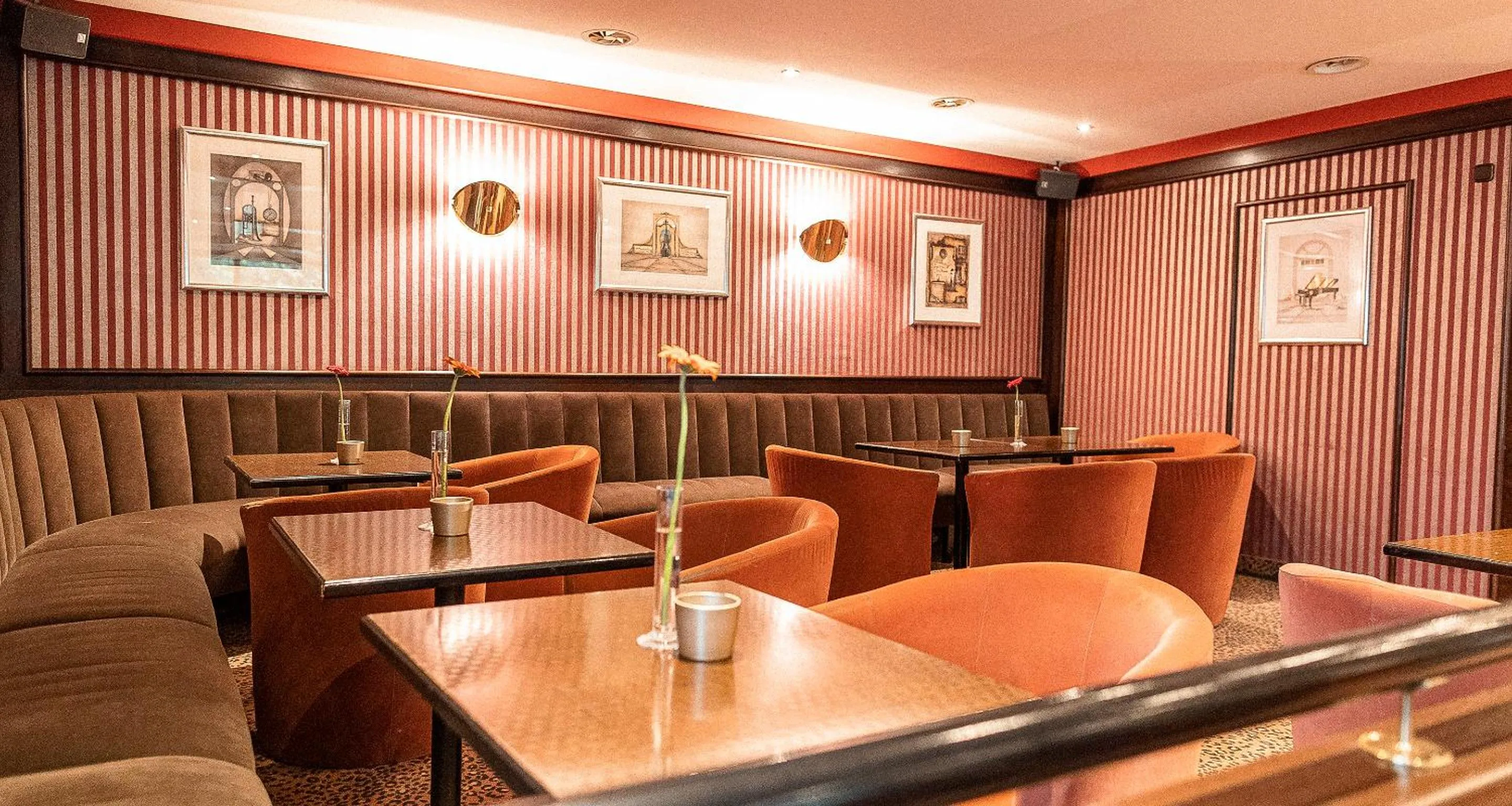 Lounge or bar in PLAZA Hotel Gelsenkirchen