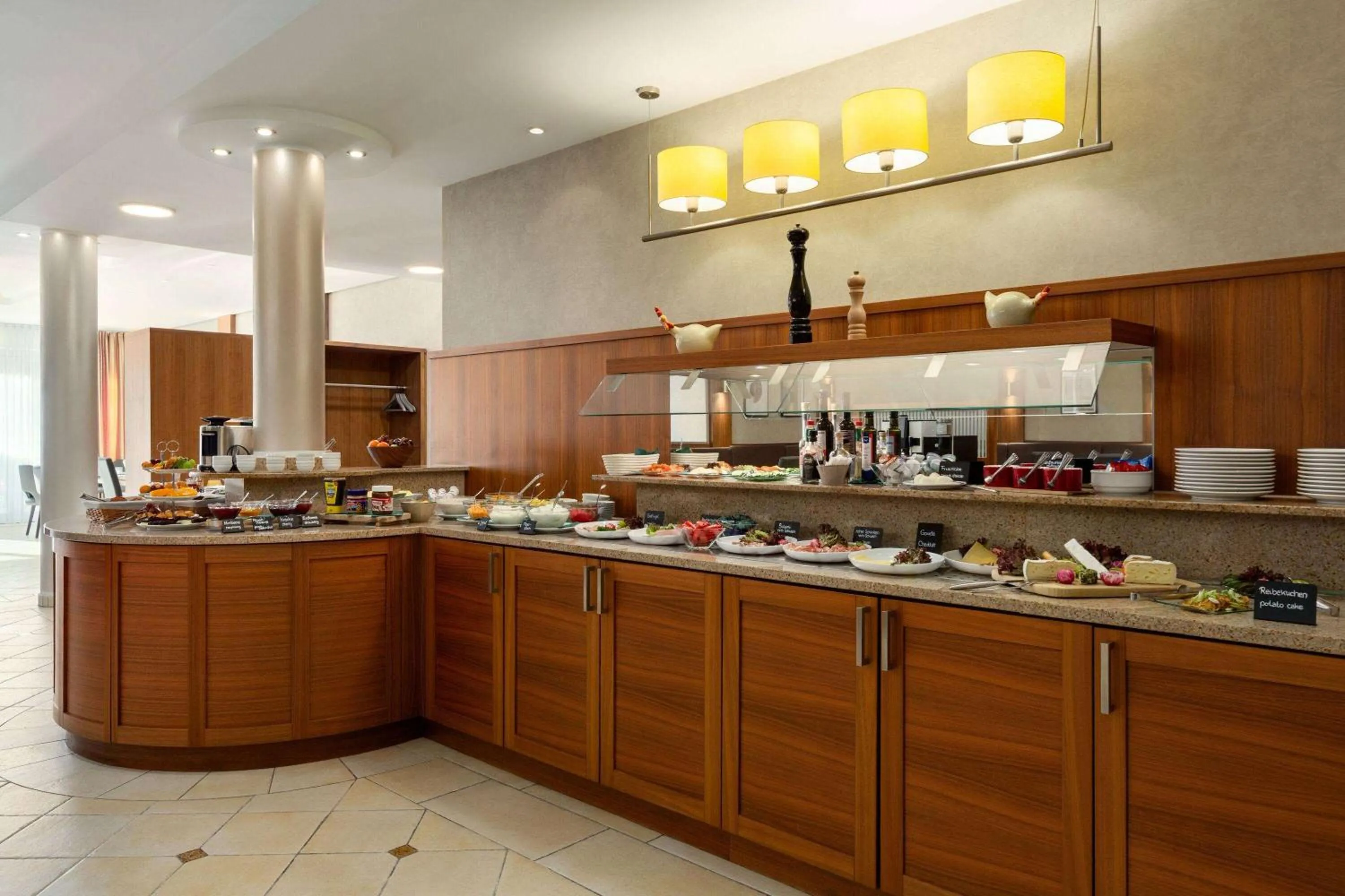 Restaurant/places to eat in Ramada by Wyndham Duesseldorf Ratingen