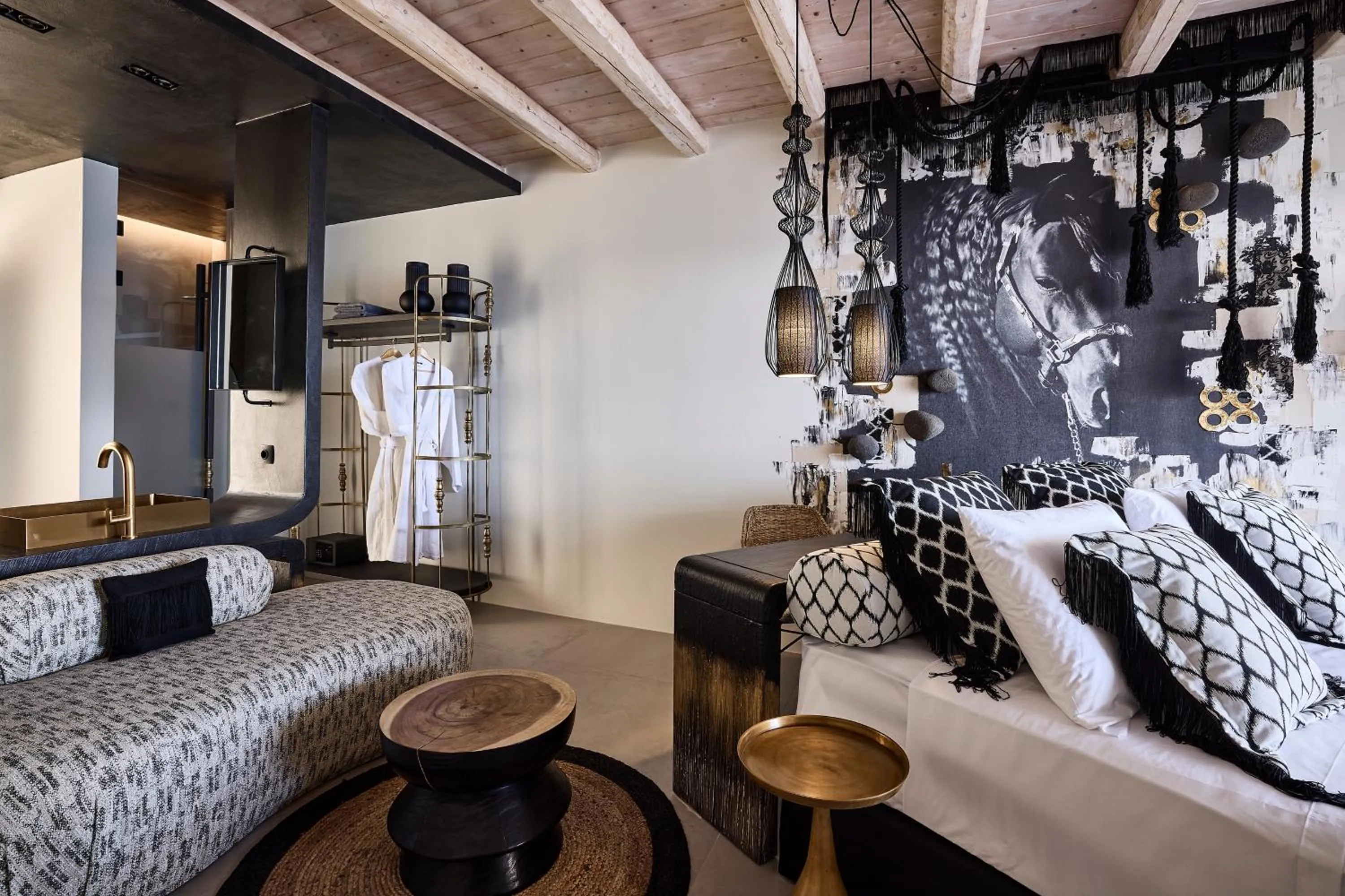 Photo of the whole room, Bed in Artemis Seaside Resort