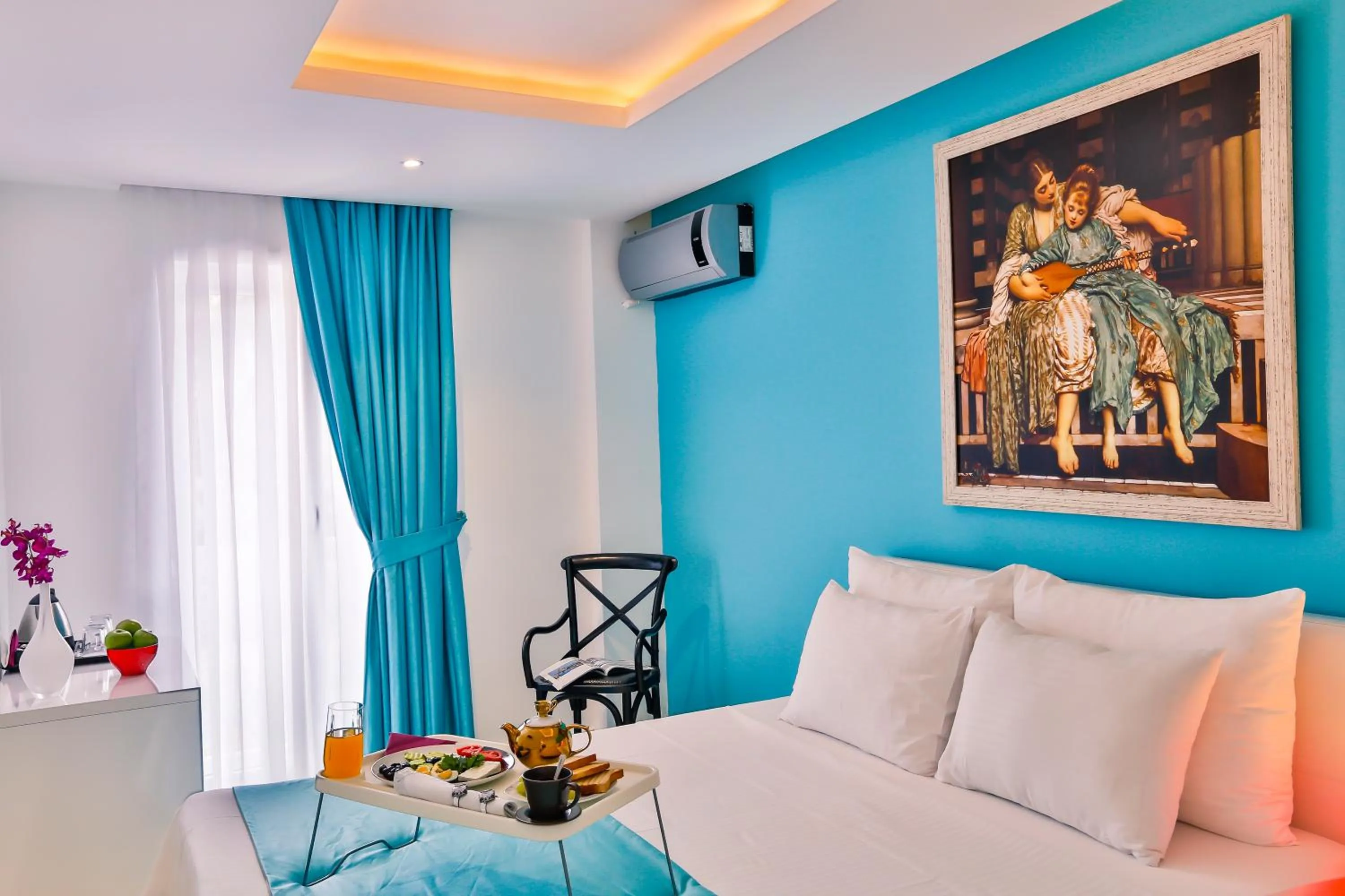 Photo of the whole room in Bellezza Hotel Ortakoy