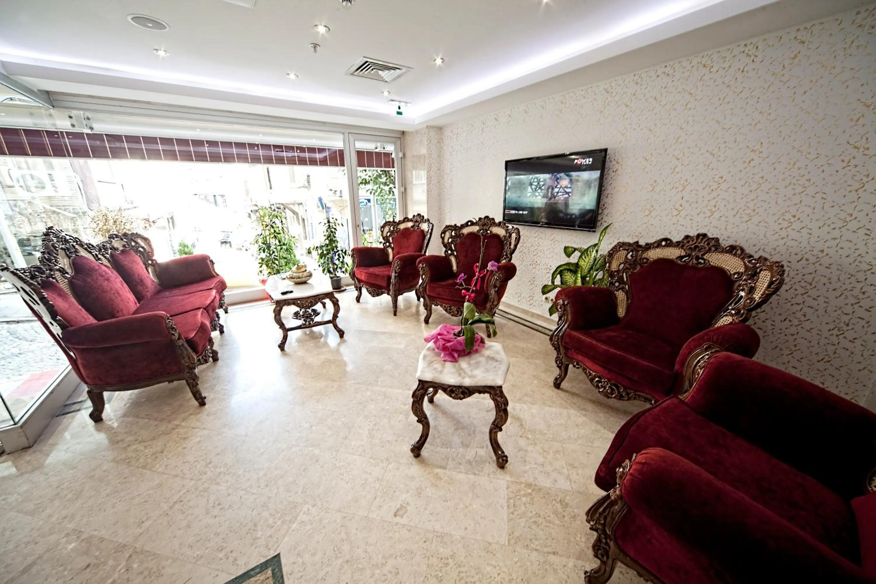 Lounge or bar in Istanbul Newcity Hotel