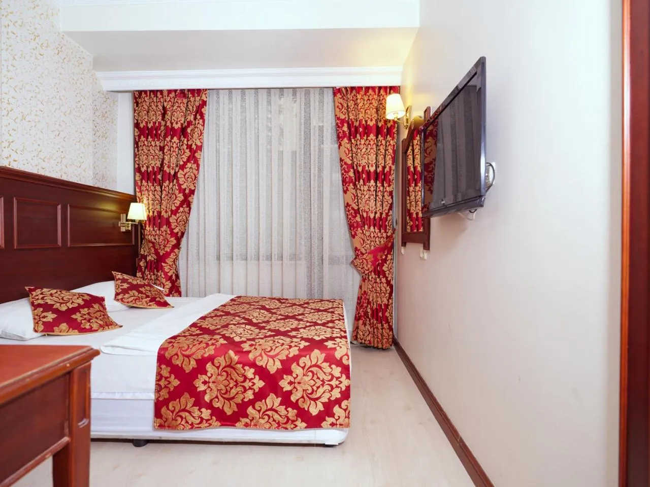 Bed in Istanbul Newcity Hotel