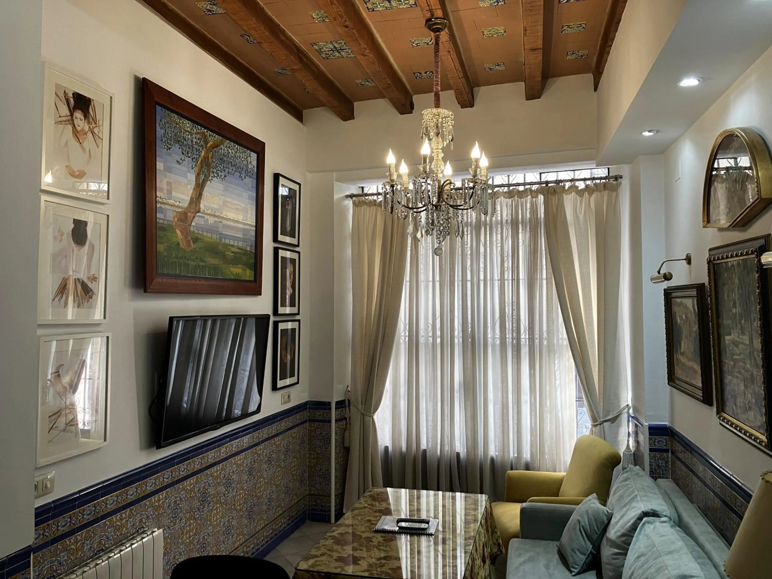 TV and multimedia in PuraSevilla apartments