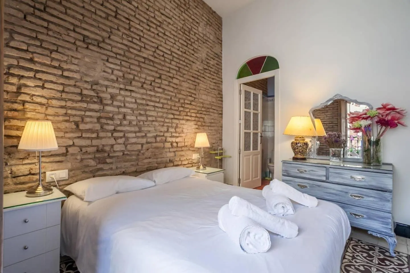 Bedroom, Bed in PuraSevilla apartments