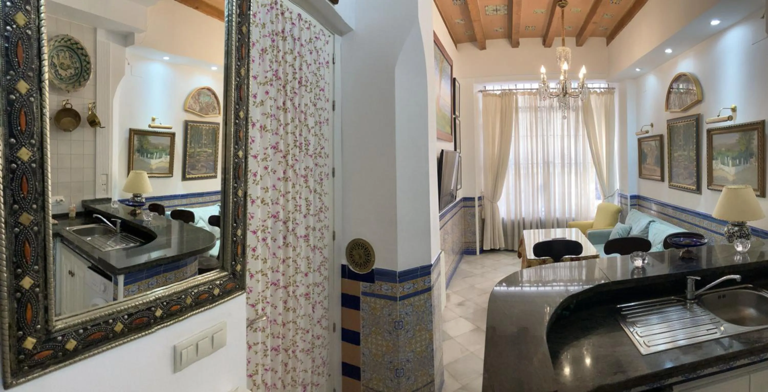 Kitchen or kitchenette in PuraSevilla apartments