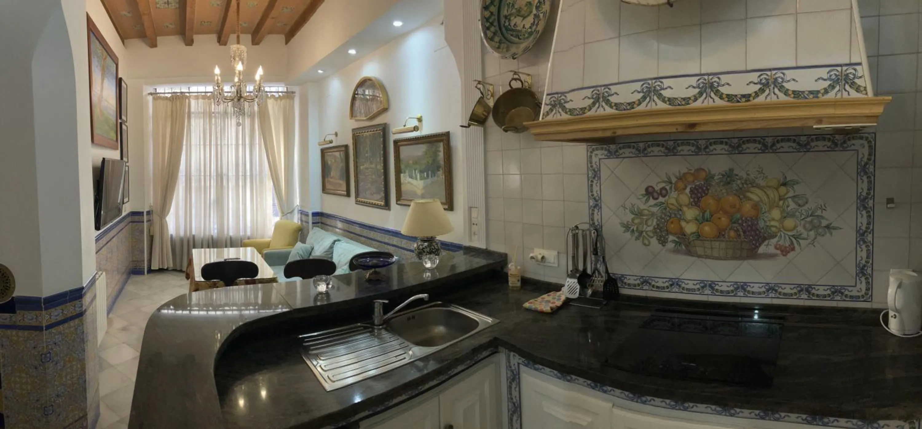Kitchen or kitchenette in PuraSevilla apartments