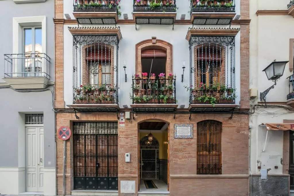 Facade/entrance in PuraSevilla apartments