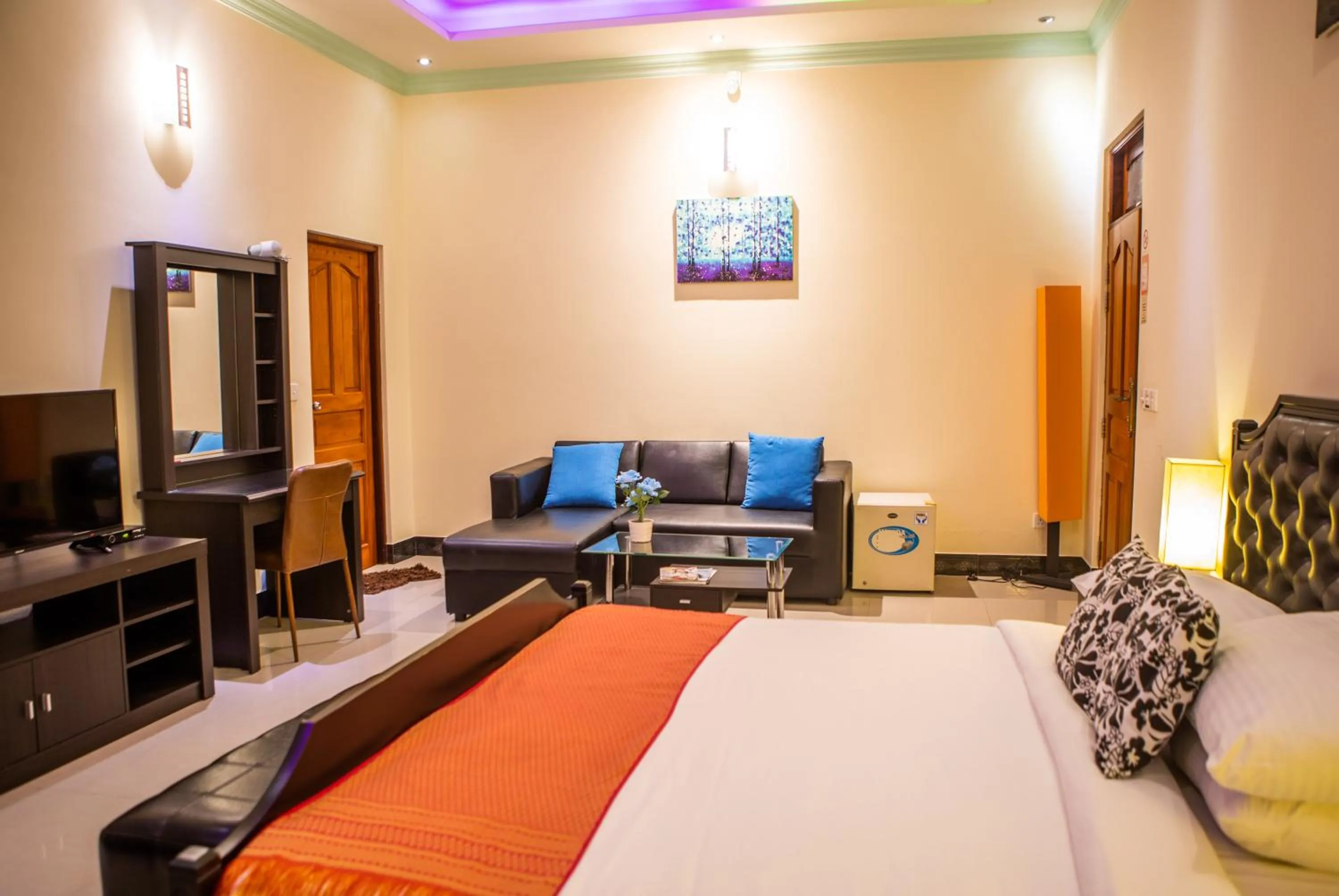 Photo of the whole room, Bed in Charming Holiday Lodge