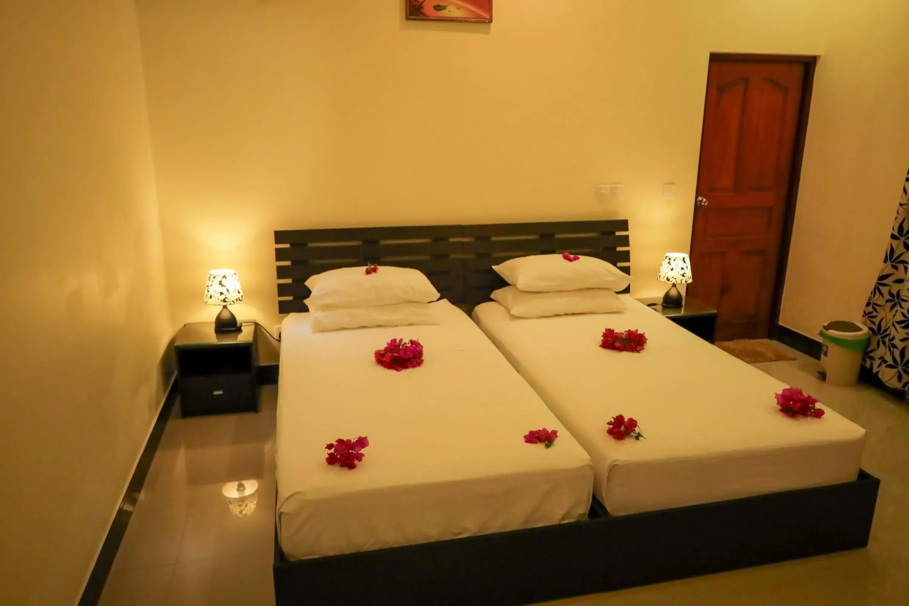 Deluxe Twin Room in Charming Holiday Lodge Deluxe Twin Room in Charming Holiday Lodge