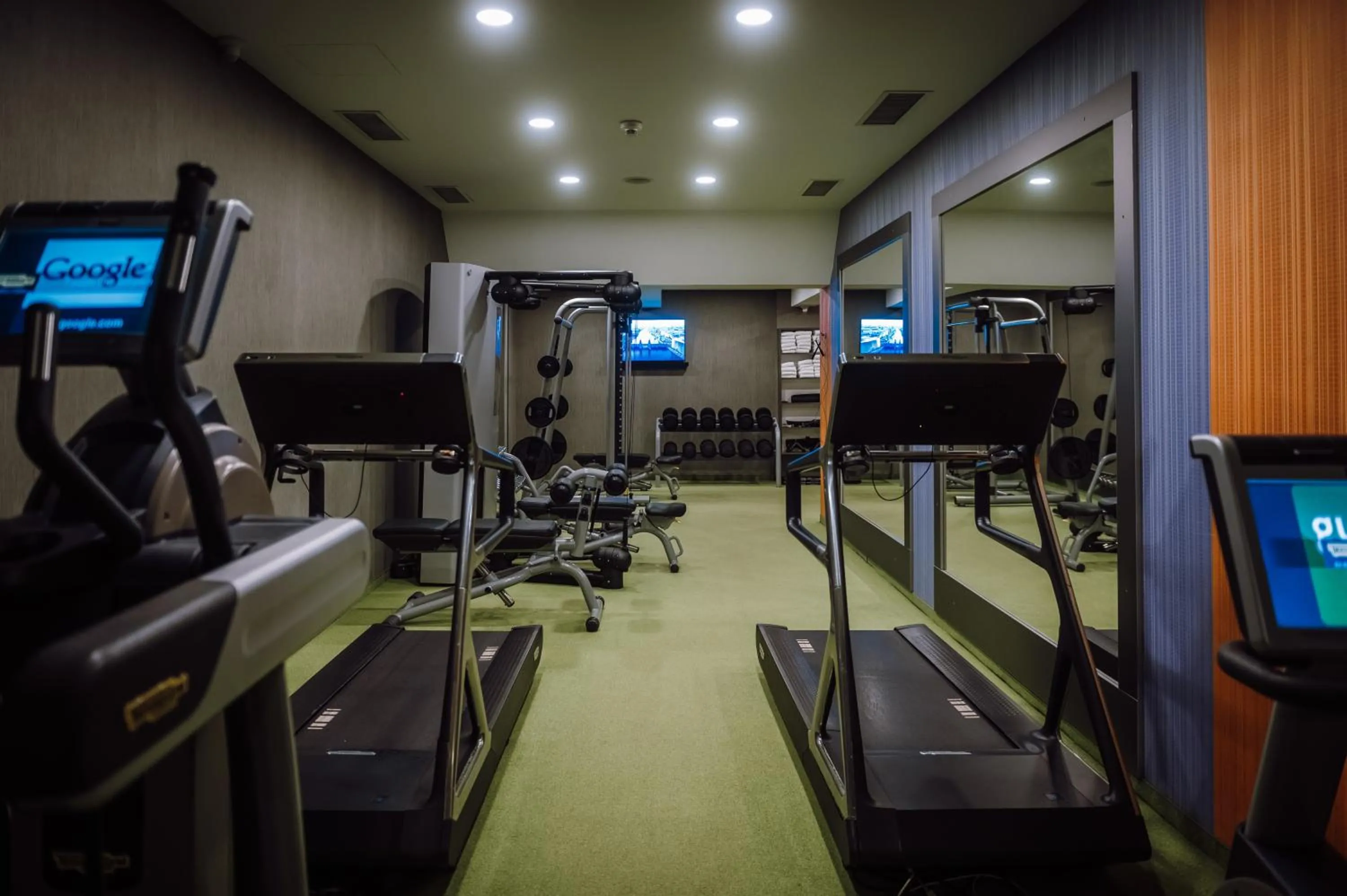 Plaza V Executive Hotel