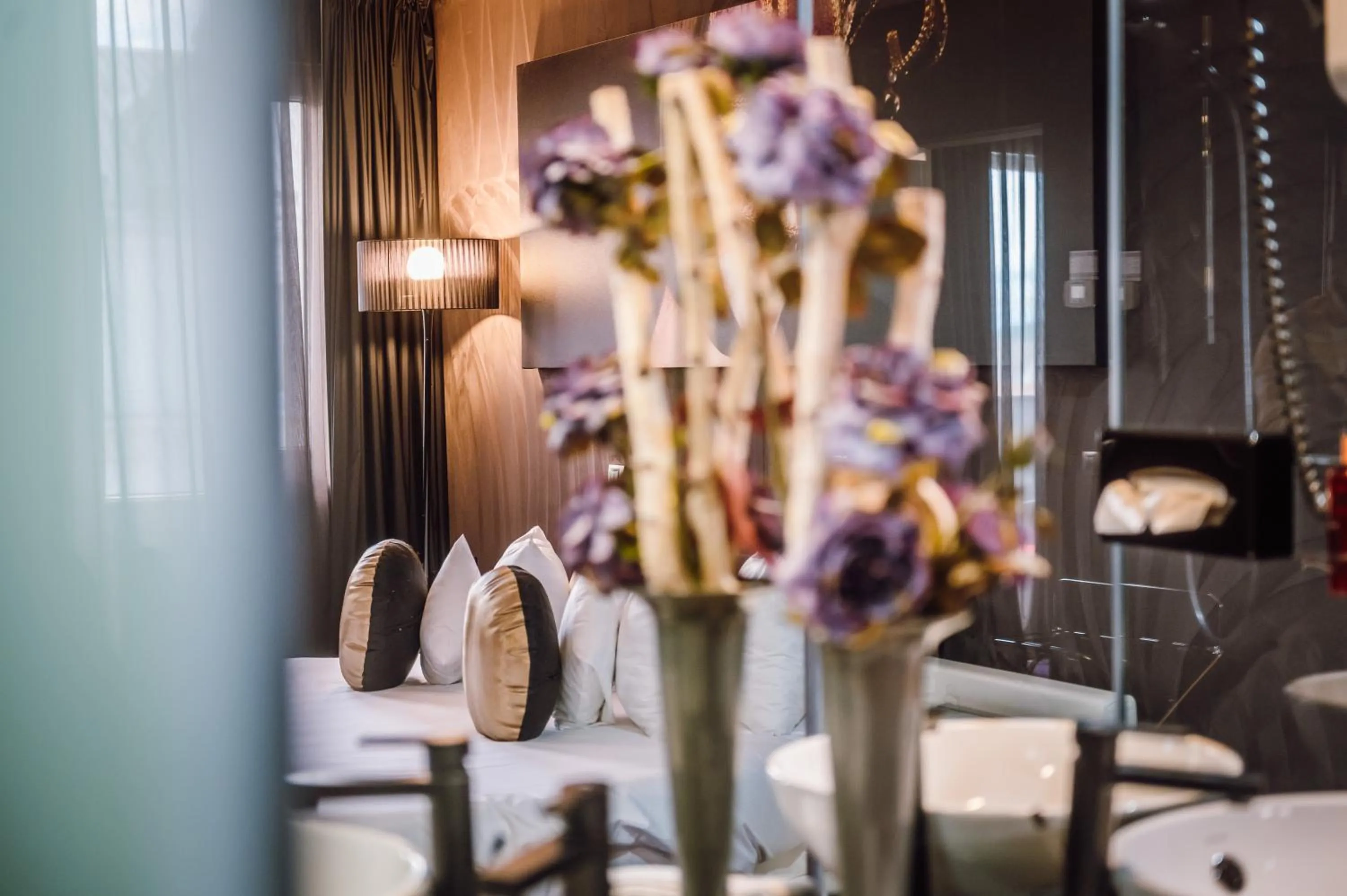 Plaza V Executive Hotel