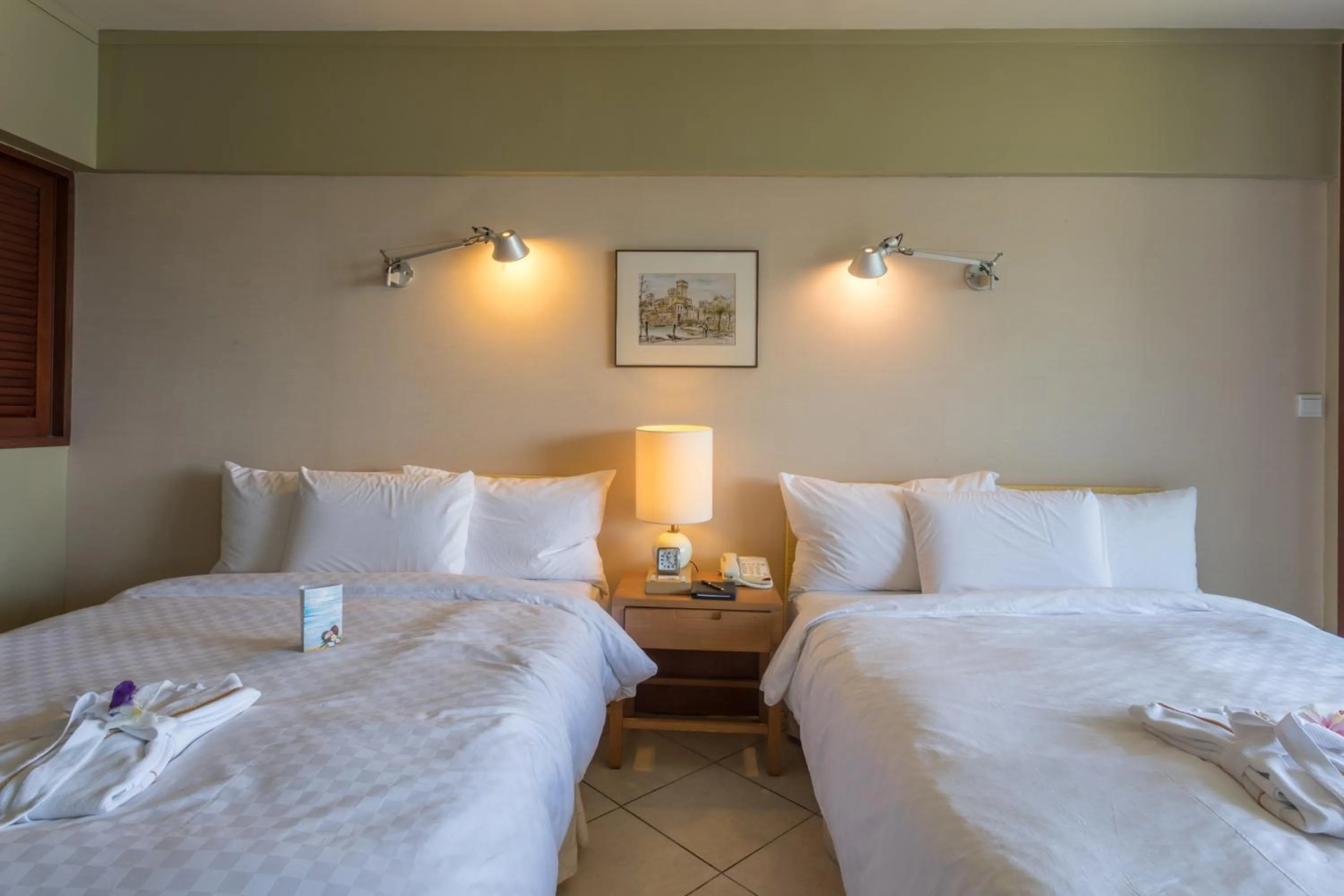 Bedroom, Bed in Palau Royal Resort