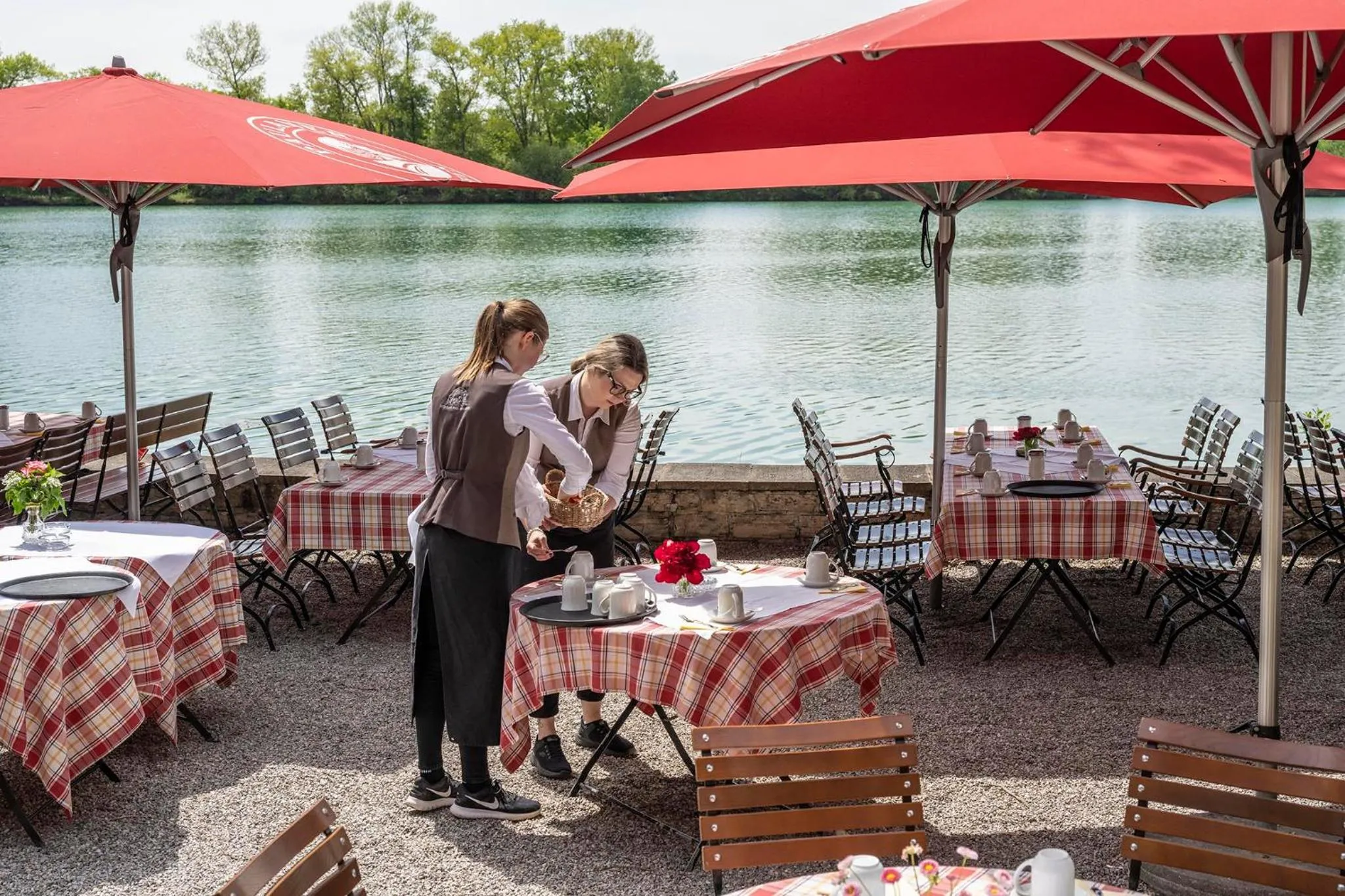 Restaurant/places to eat in Langwieder See