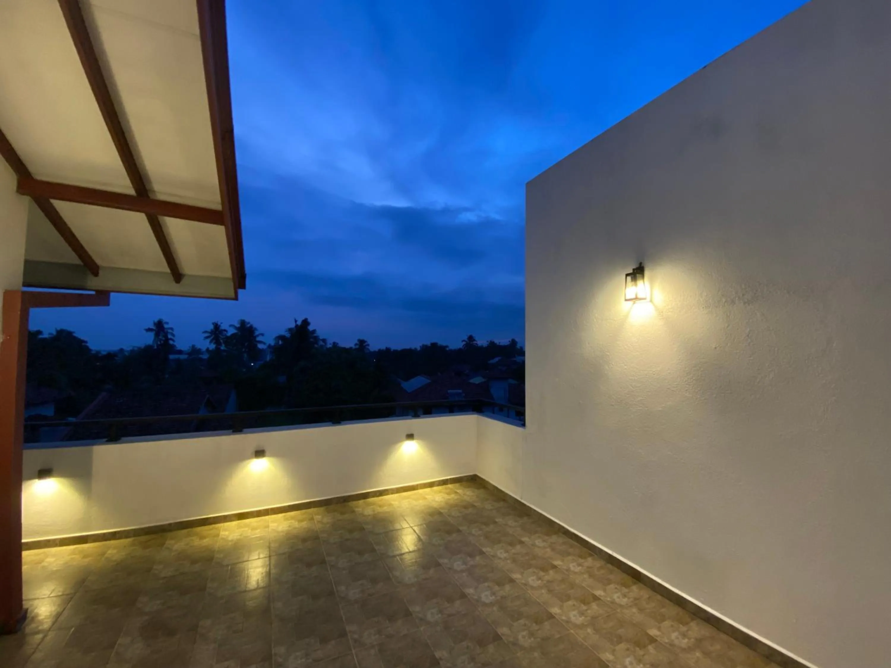 Srimadis Villa near Airport - Negombo