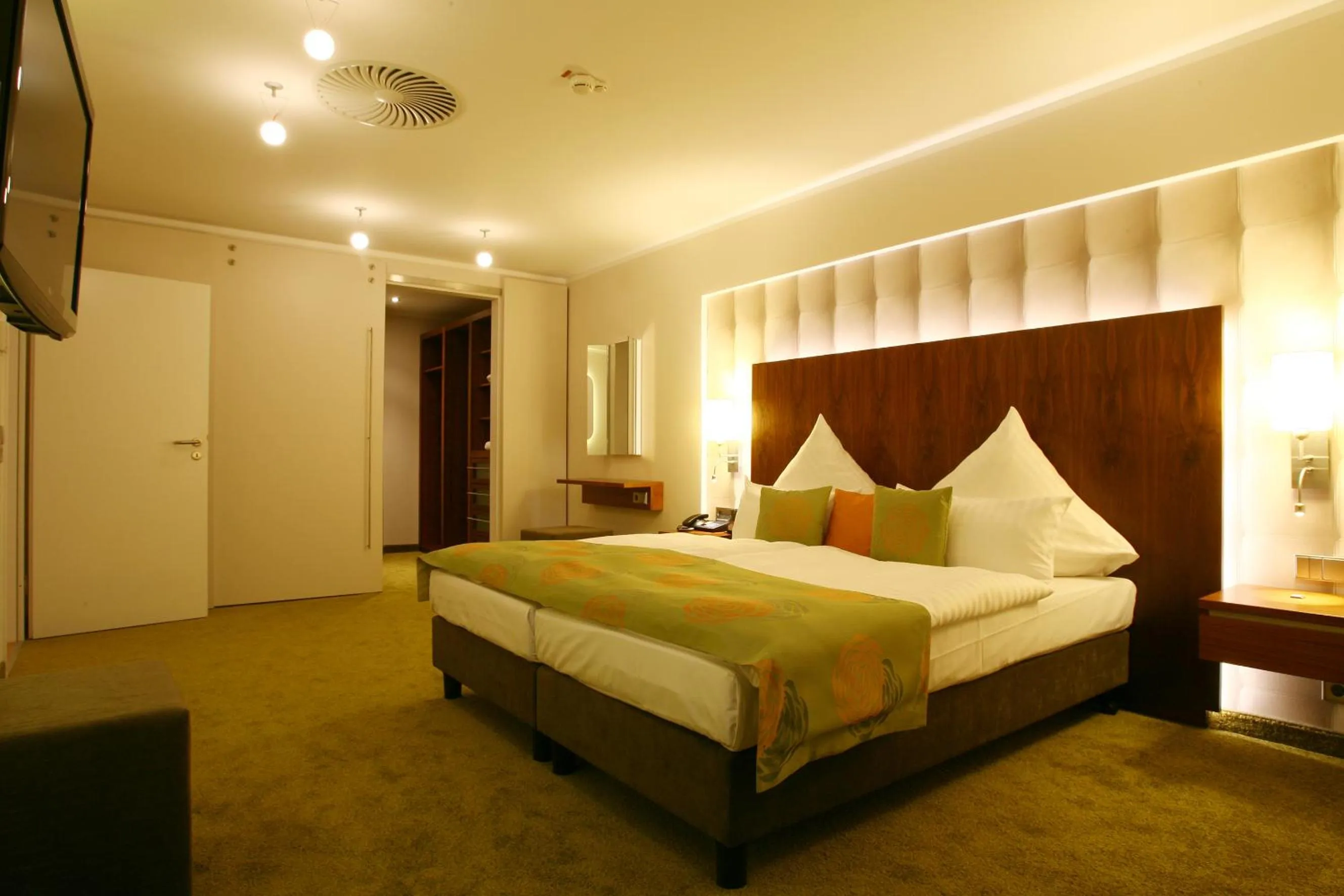 Decorative detail, Bed in Congress Hotel am Stadtpark