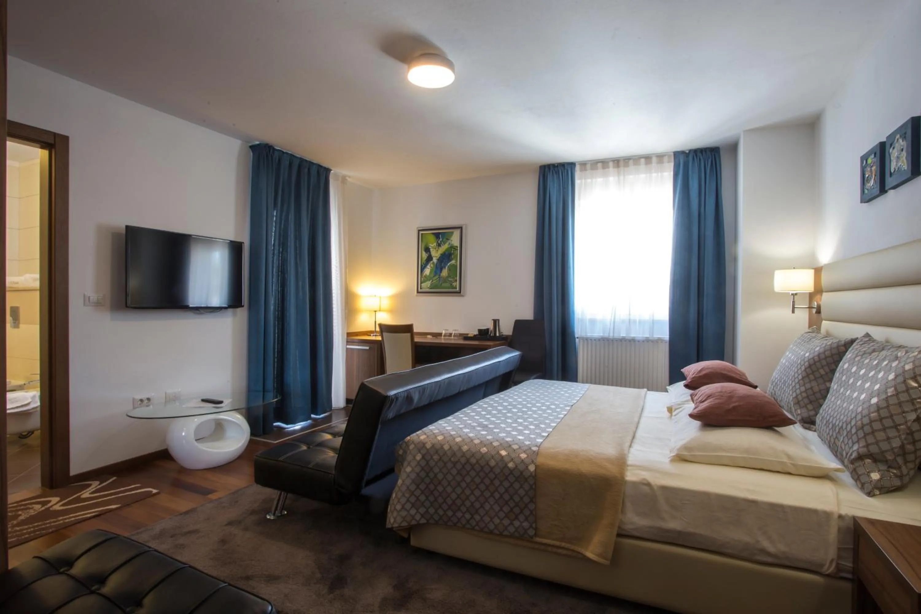 TV and multimedia, Bed in Residence Villa Karda